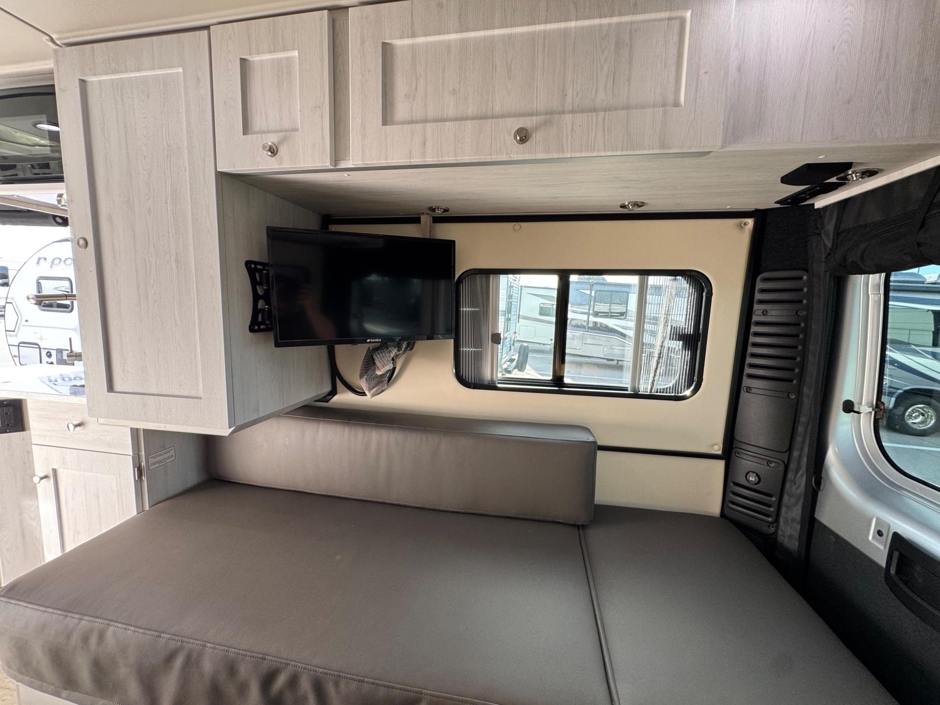 2023 Roadtrek 2023 Roadtrek Chase - thumbnail 15