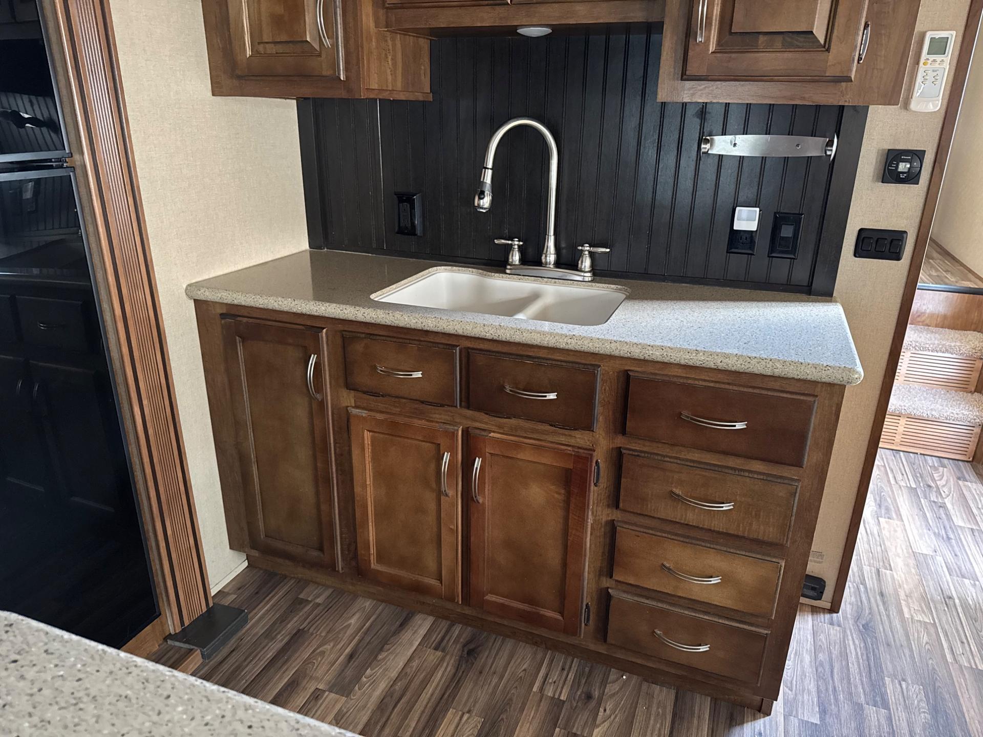 2016 Coachmen 2016 Coachmen Chaparral - thumbnail 8