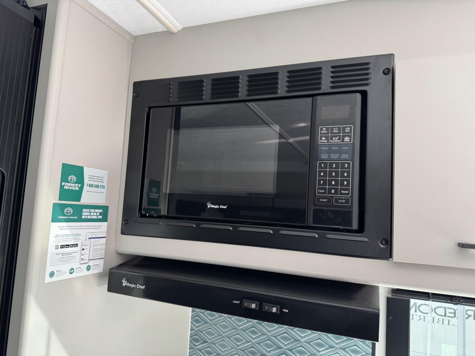 2026 Coachmen 2026 Coachmen Freedom Express Liberty Edition - thumbnail 9