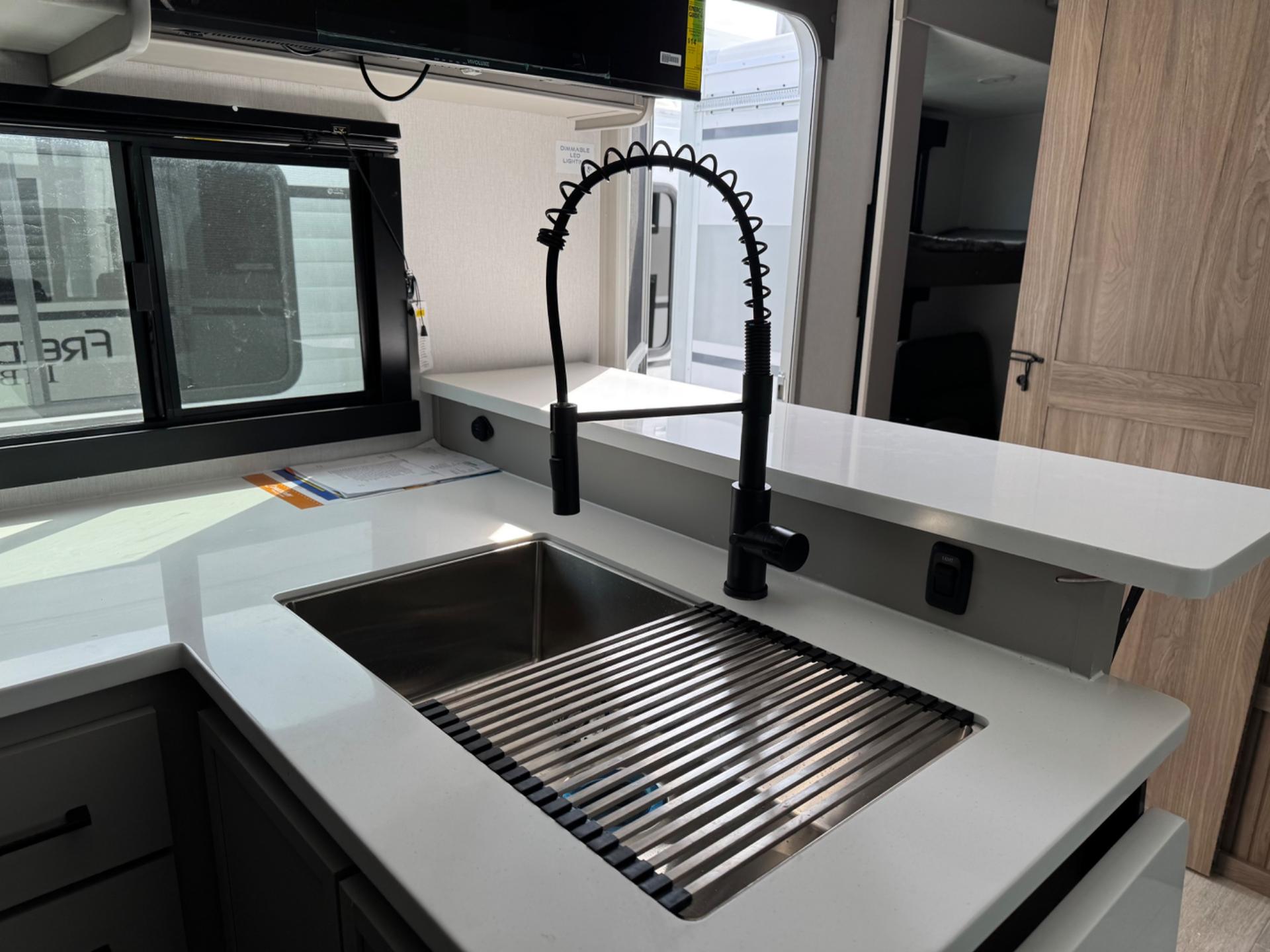 2026 Coachmen 2026 Coachmen Freedom Express Liberty Edition - thumbnail 11