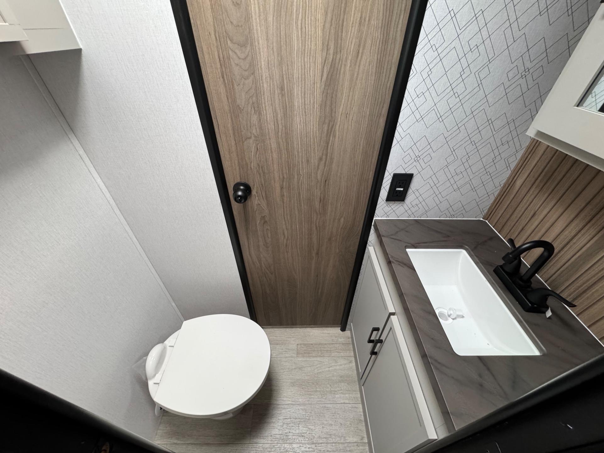 2026 Coachmen 2026 Coachmen Freedom Express Liberty Edition - thumbnail 16