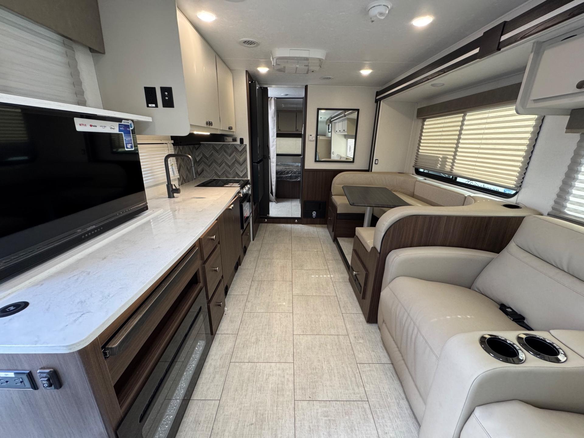 2026 Coachmen RV 2026 Coachmen RV Leprechaun - thumbnail 7