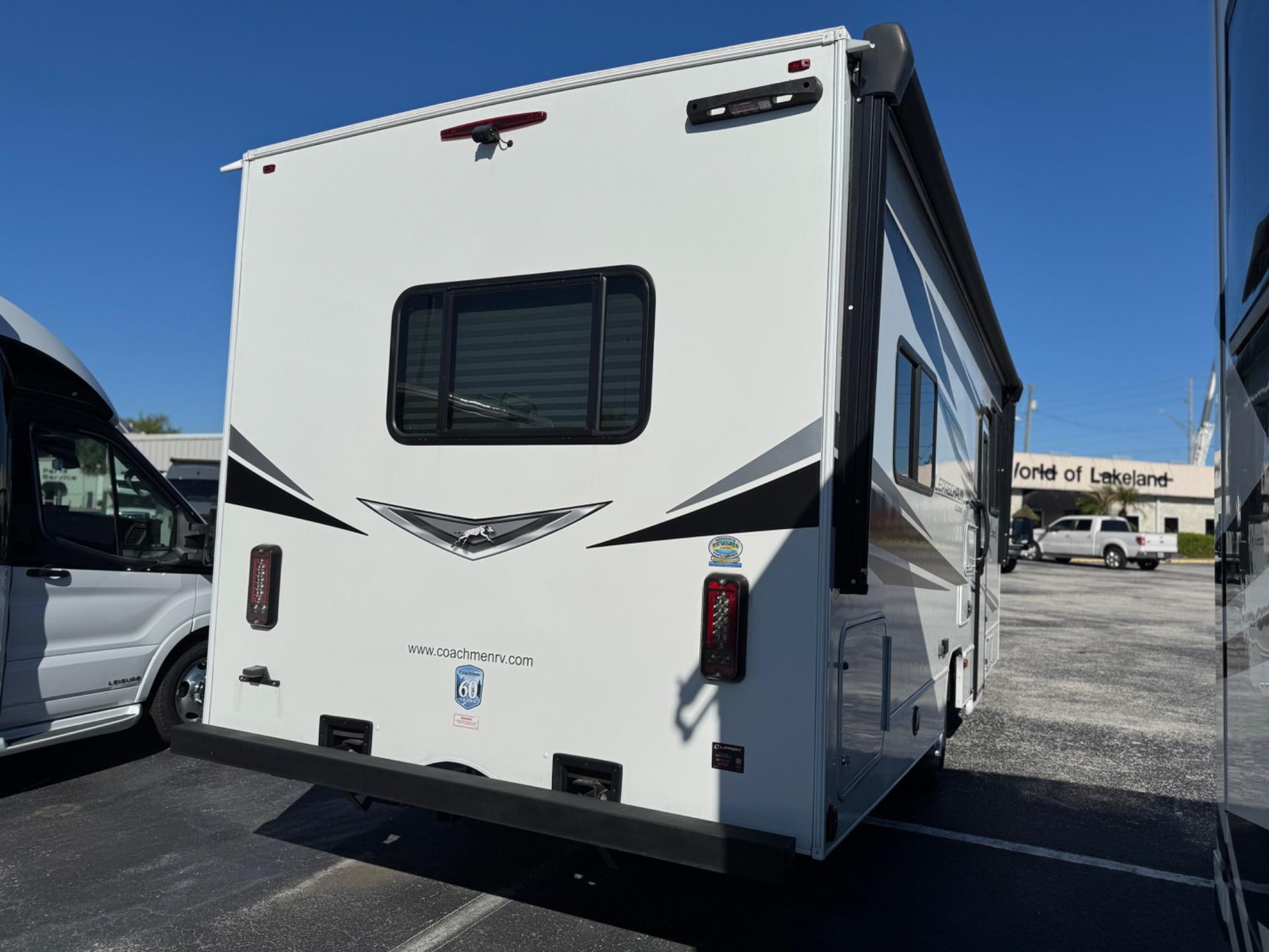 2024 Coachmen 2024 Coachmen Leprechaun - thumbnail 4