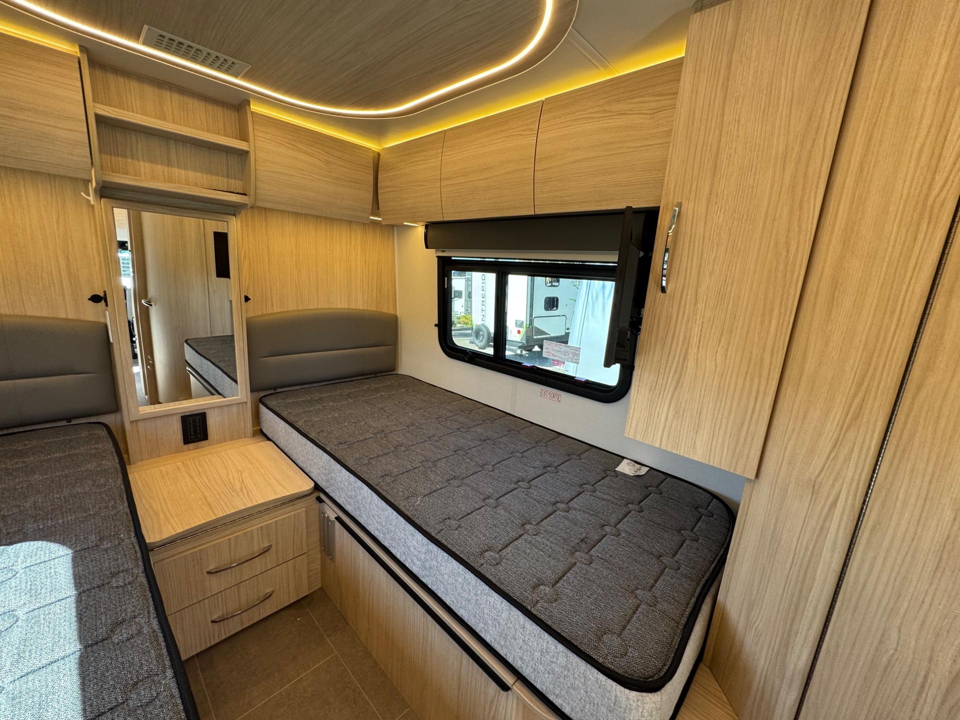2024 Leisure Travel Vans 2024 Leisure Travel Vans Unity - thumbnail 18