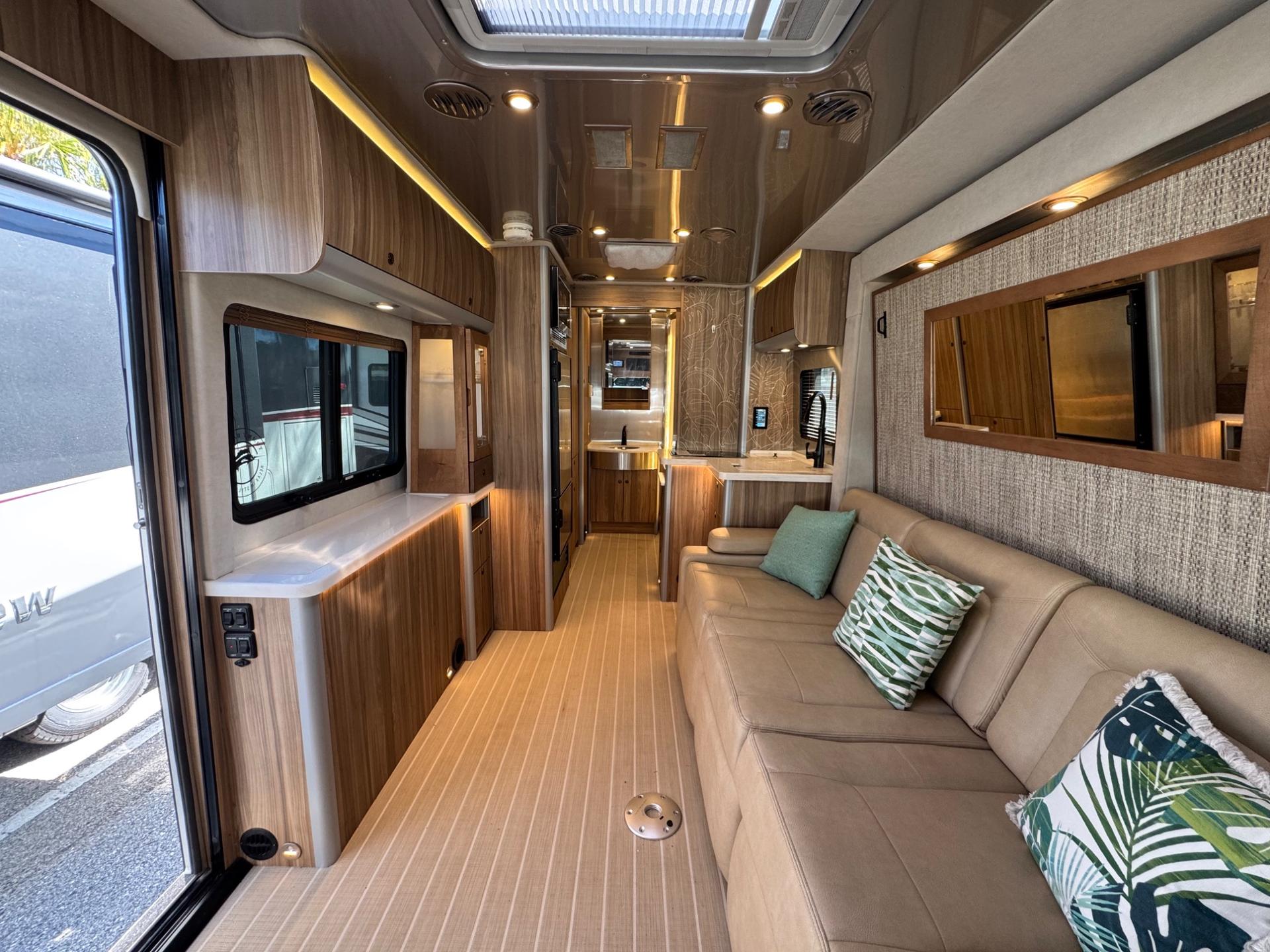 2022 Airstream 2022 Airstream Atlas - thumbnail 8