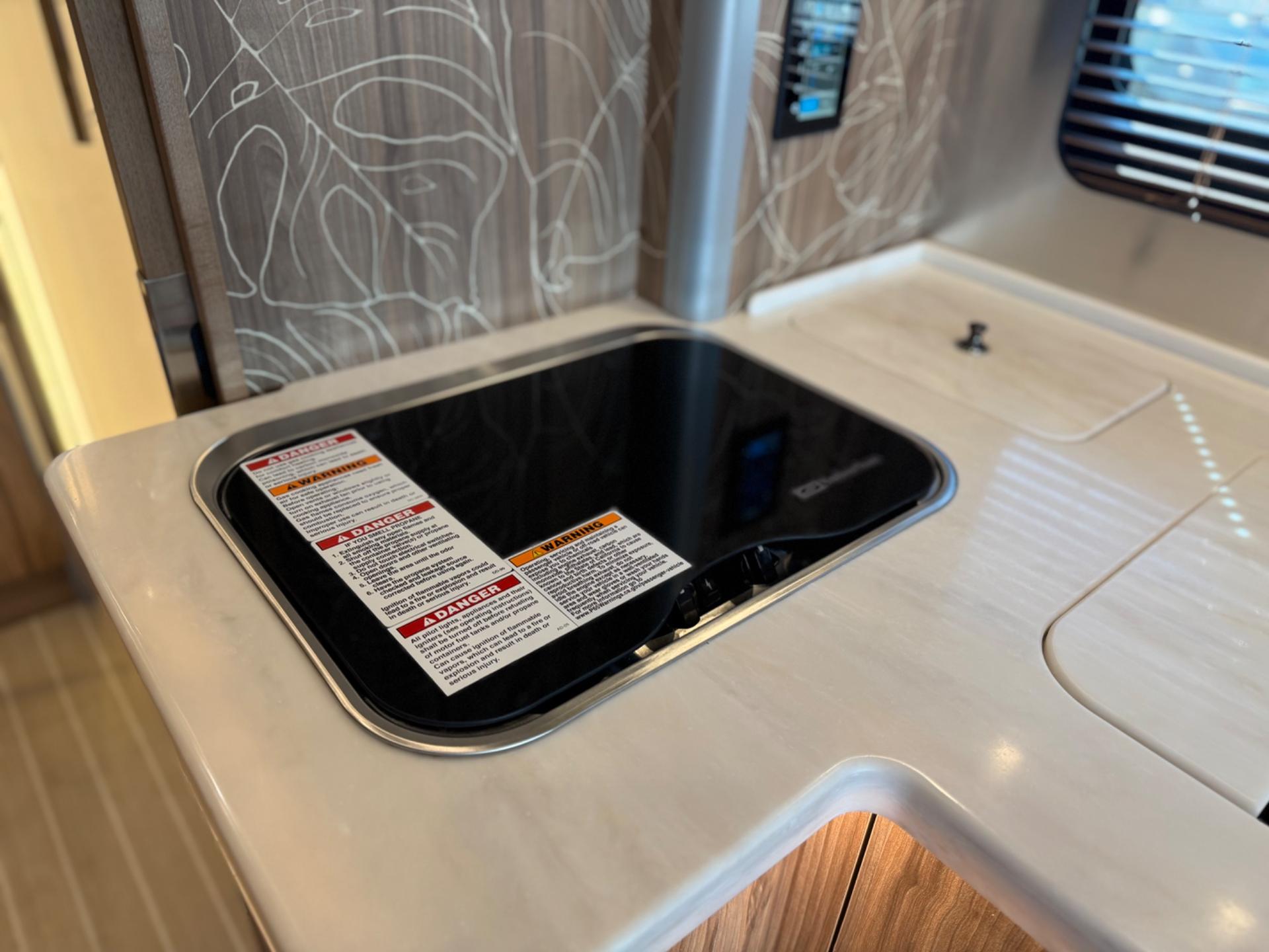 2022 Airstream 2022 Airstream Atlas - thumbnail 11