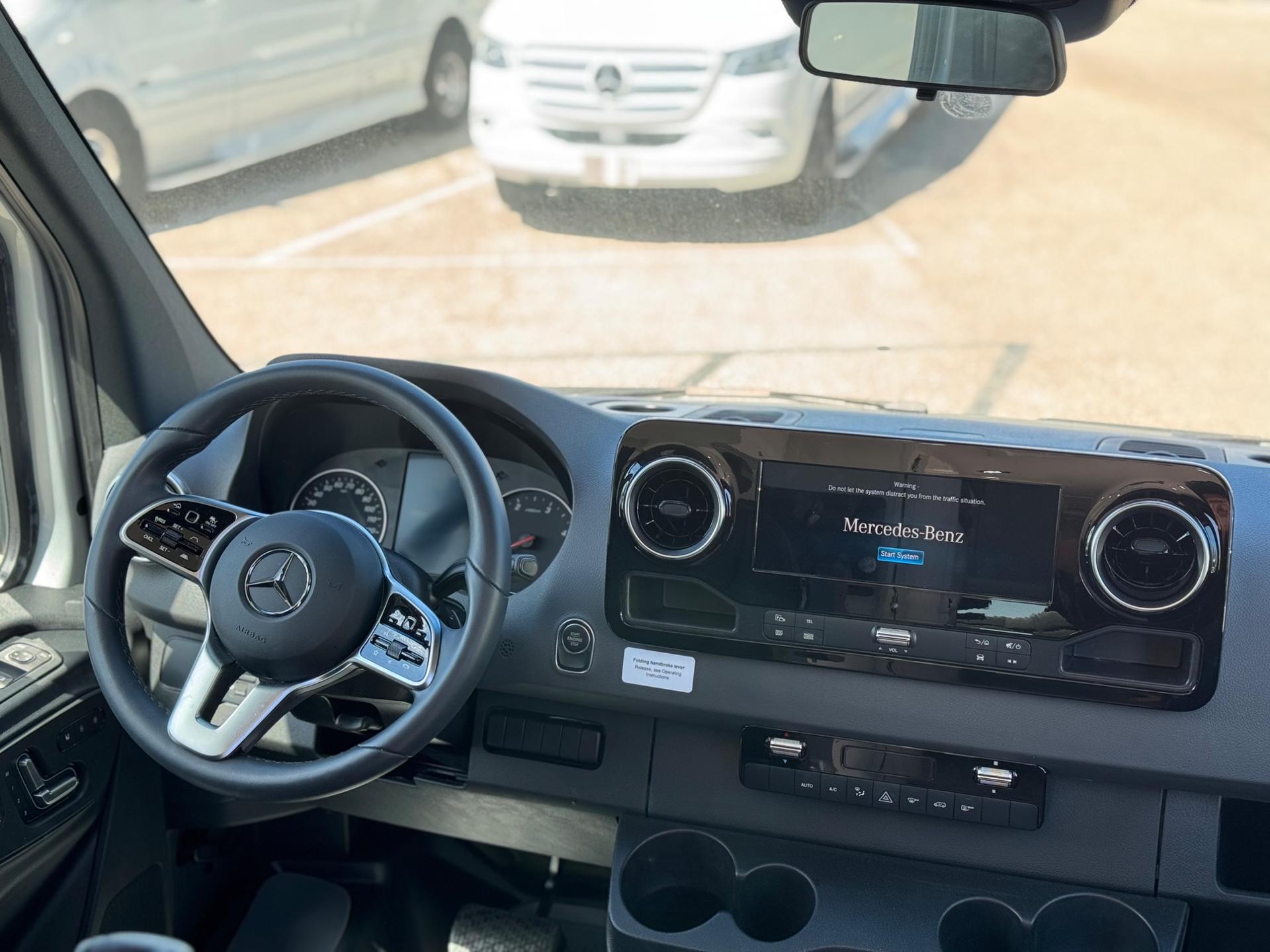 2023 Pleasure-Way 2023 Pleasure-Way Plateau - thumbnail 6