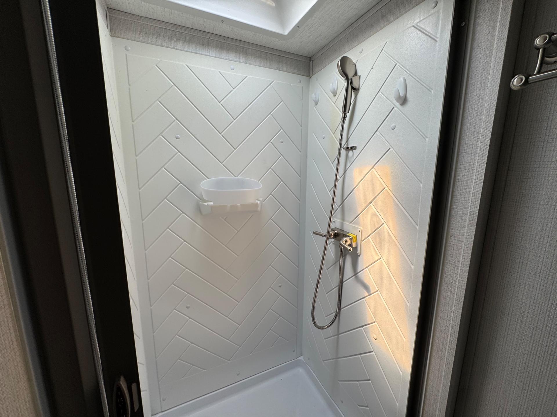 2024 Keystone RV 2024 Keystone RV Cougar Sport - thumbnail 21