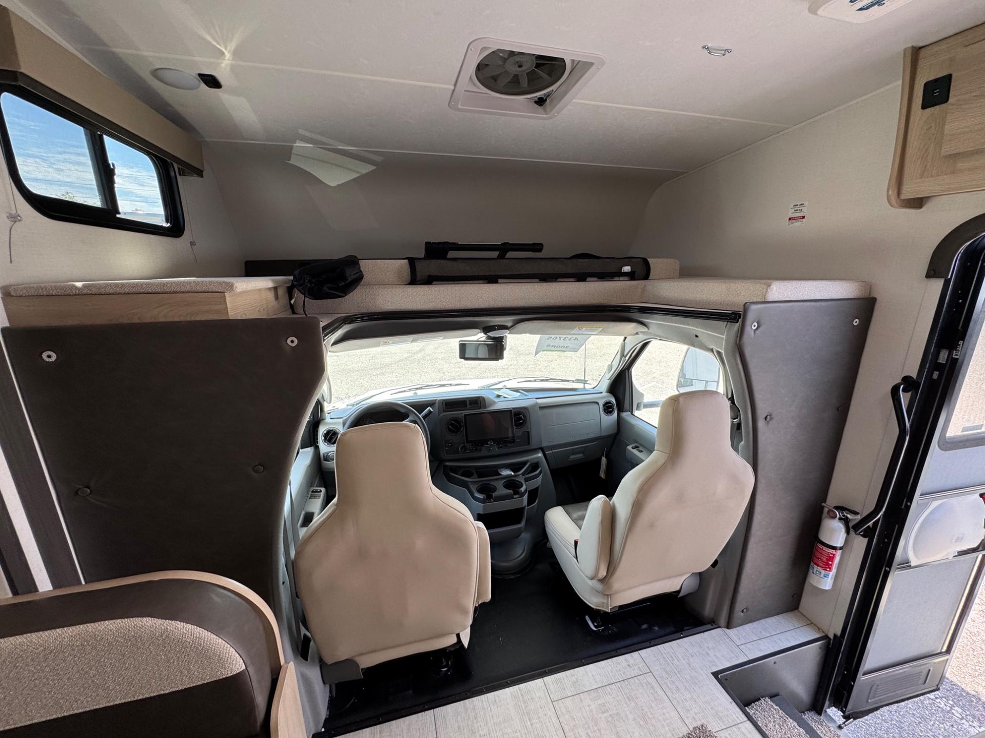 2026 Coachmen 2026 Coachmen Leprechaun - thumbnail 19