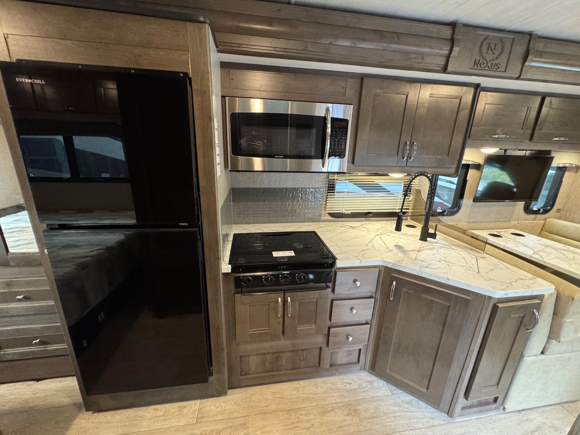 2023 Nexus RV 2023 Nexus RV Triumph - thumbnail 9