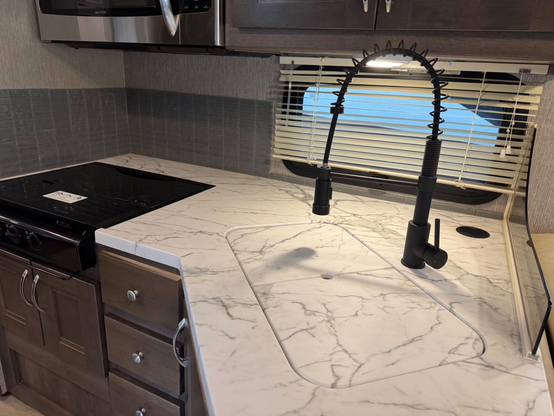 2023 Nexus RV 2023 Nexus RV Triumph - thumbnail 11