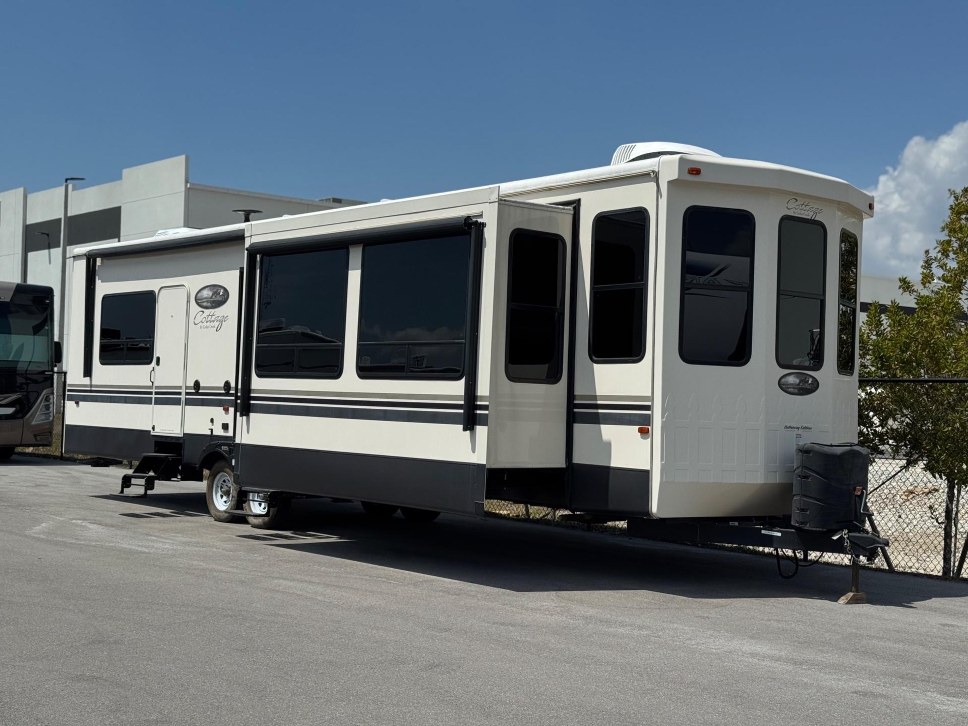 2018 FOREST RIVER COTTAGE 40CCK