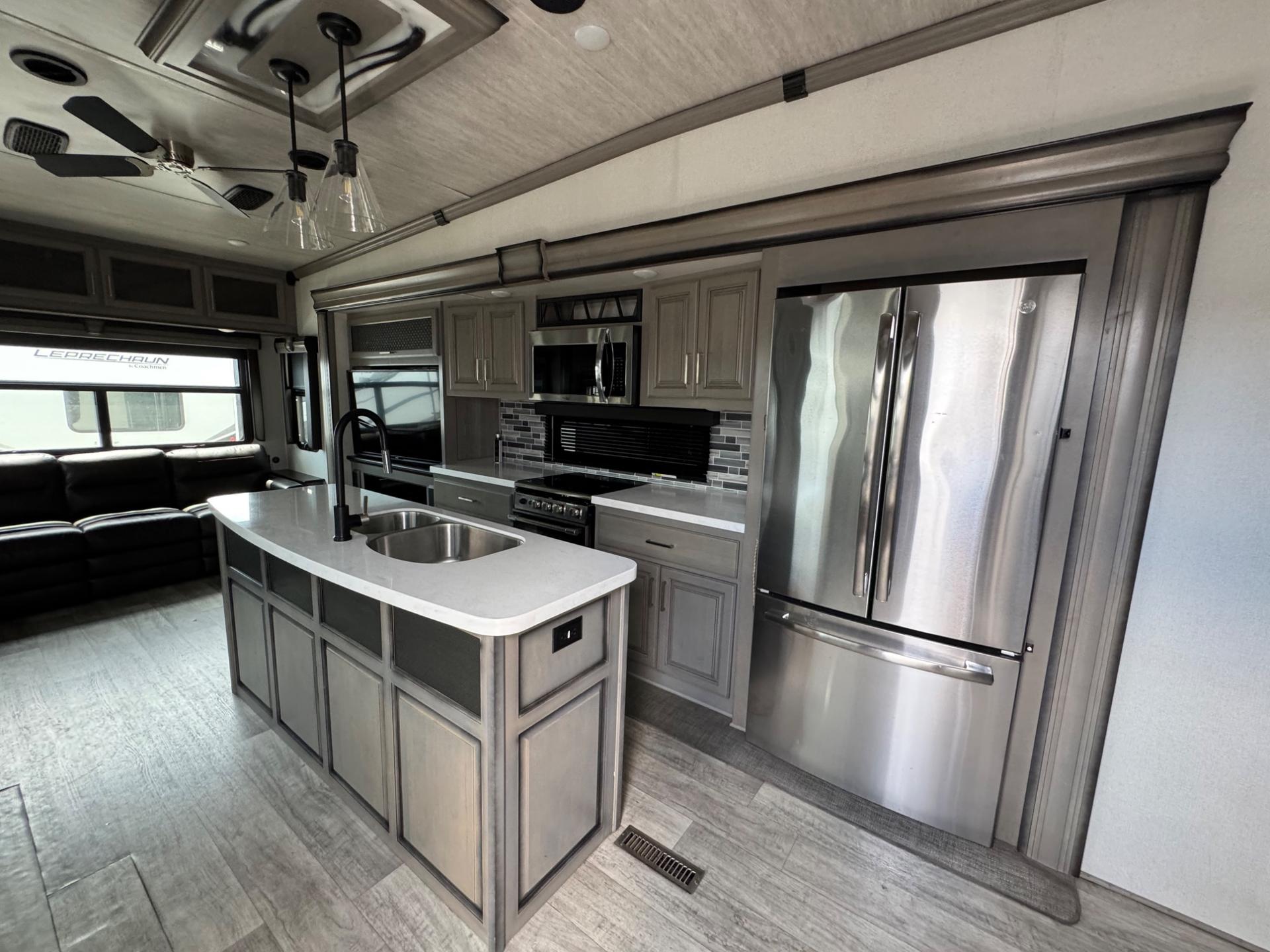 2021 KEYSTONE RV 2021 KEYSTONE RV MONTANA - thumbnail 9