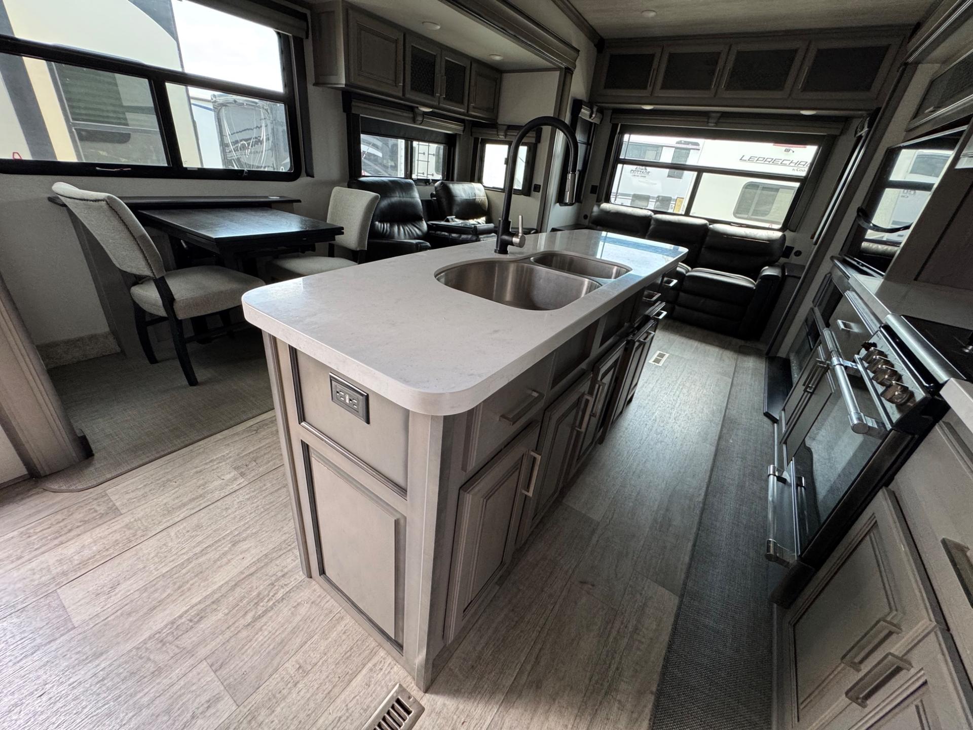 2021 KEYSTONE RV 2021 KEYSTONE RV MONTANA - thumbnail 12