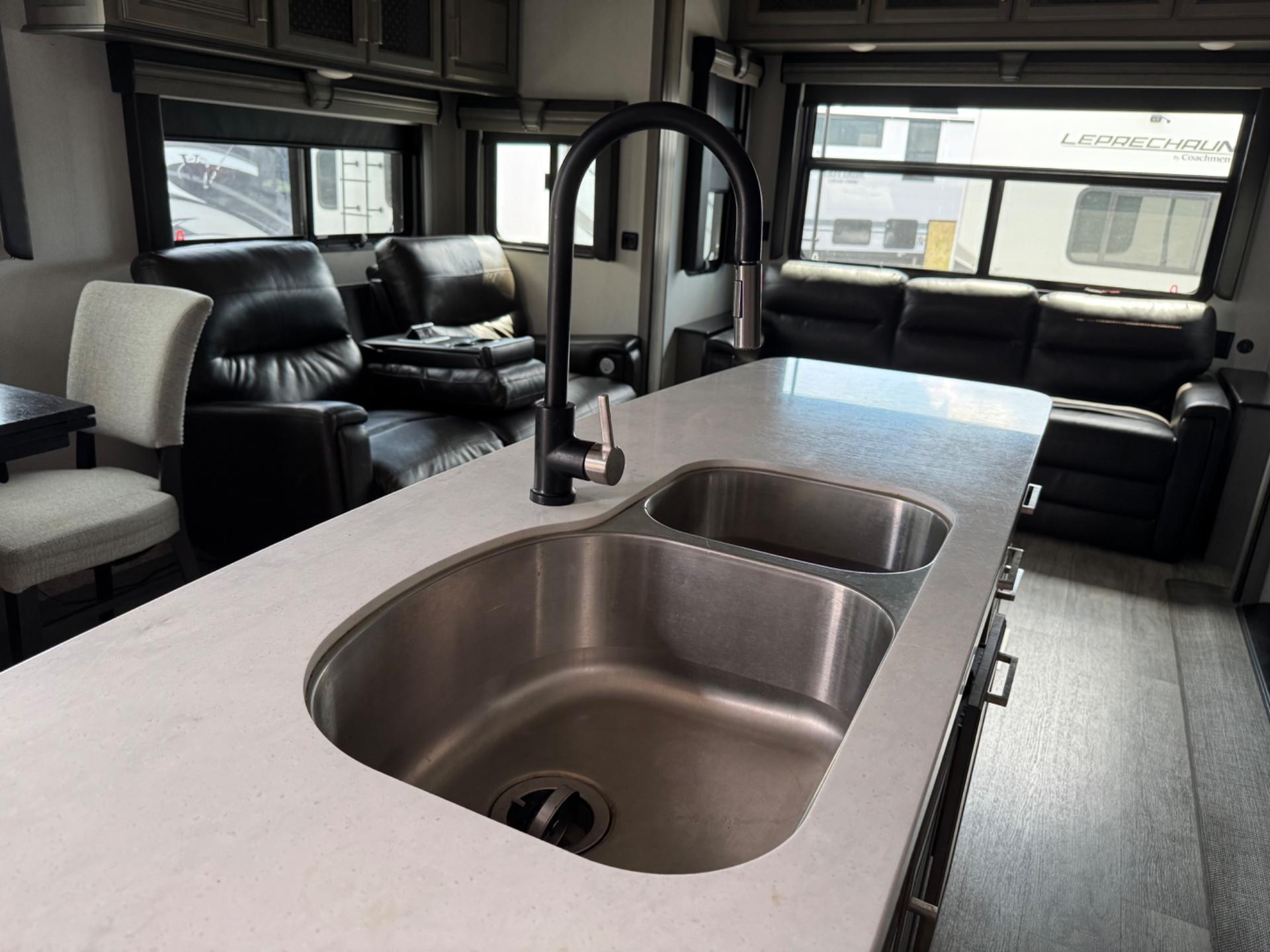 2021 KEYSTONE RV 2021 KEYSTONE RV MONTANA - thumbnail 13