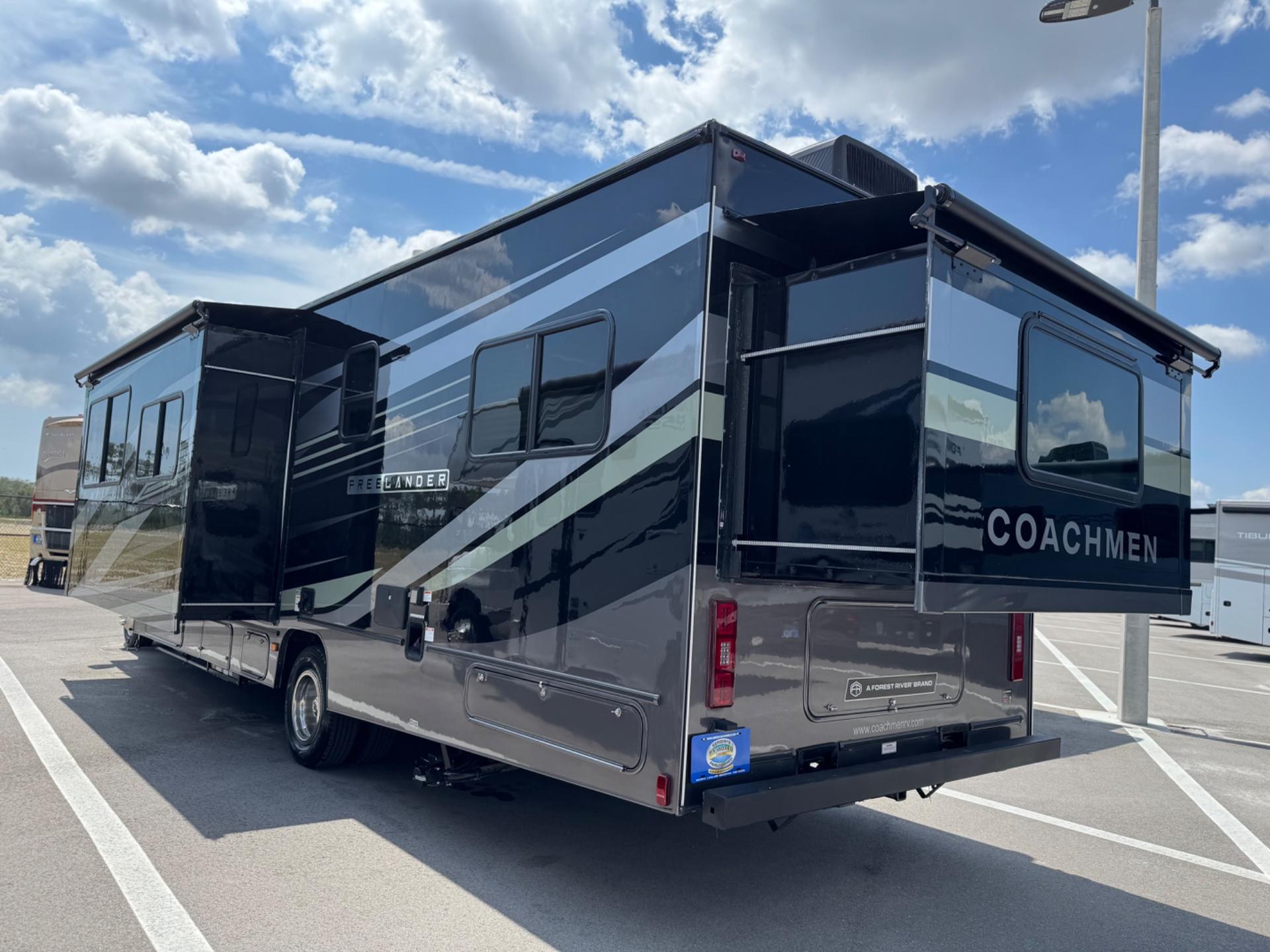 2026 Coachmen 2026 Coachmen Freelander - thumbnail 4