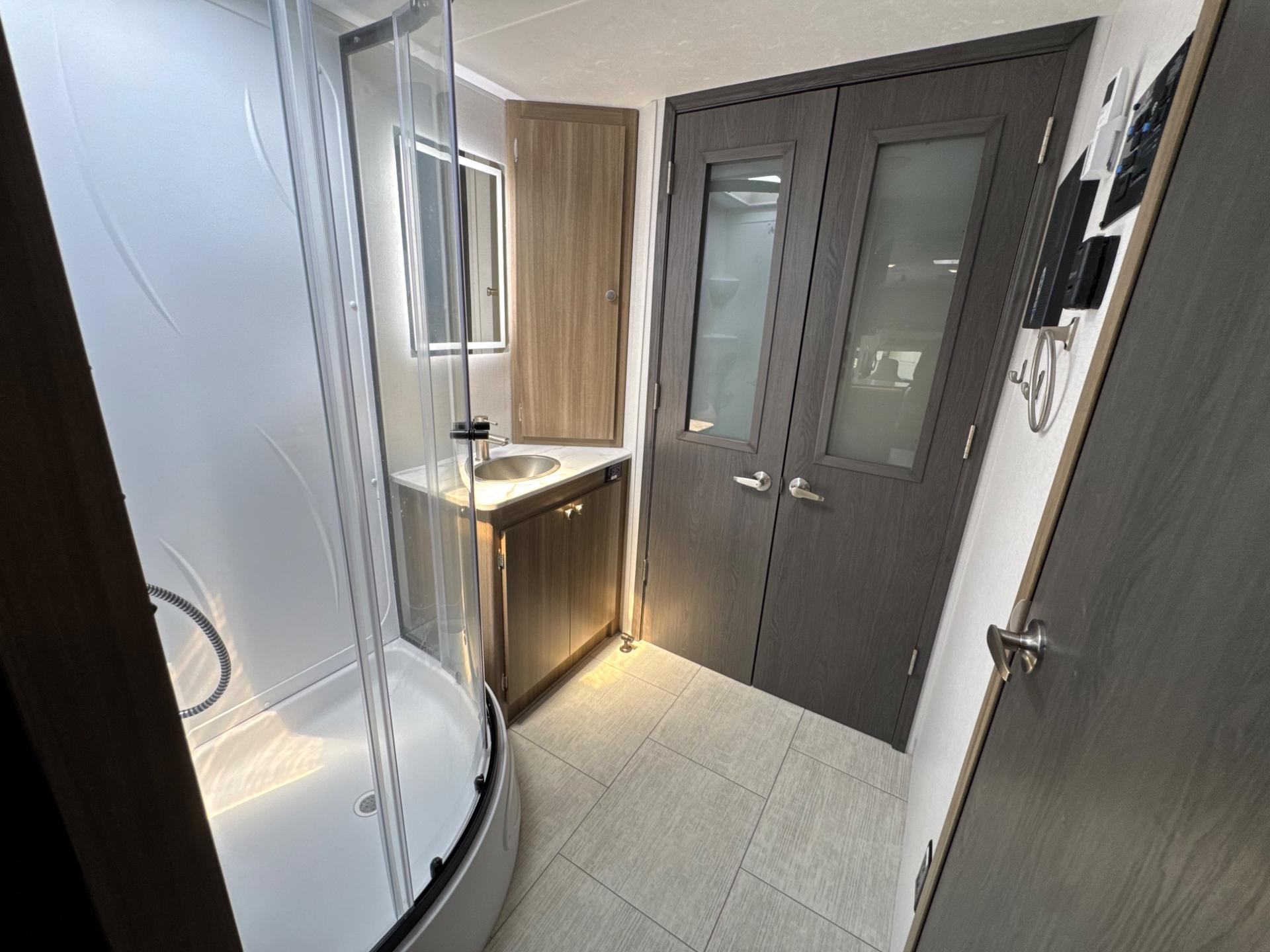 2026 Coachmen 2026 Coachmen Freelander - thumbnail 22