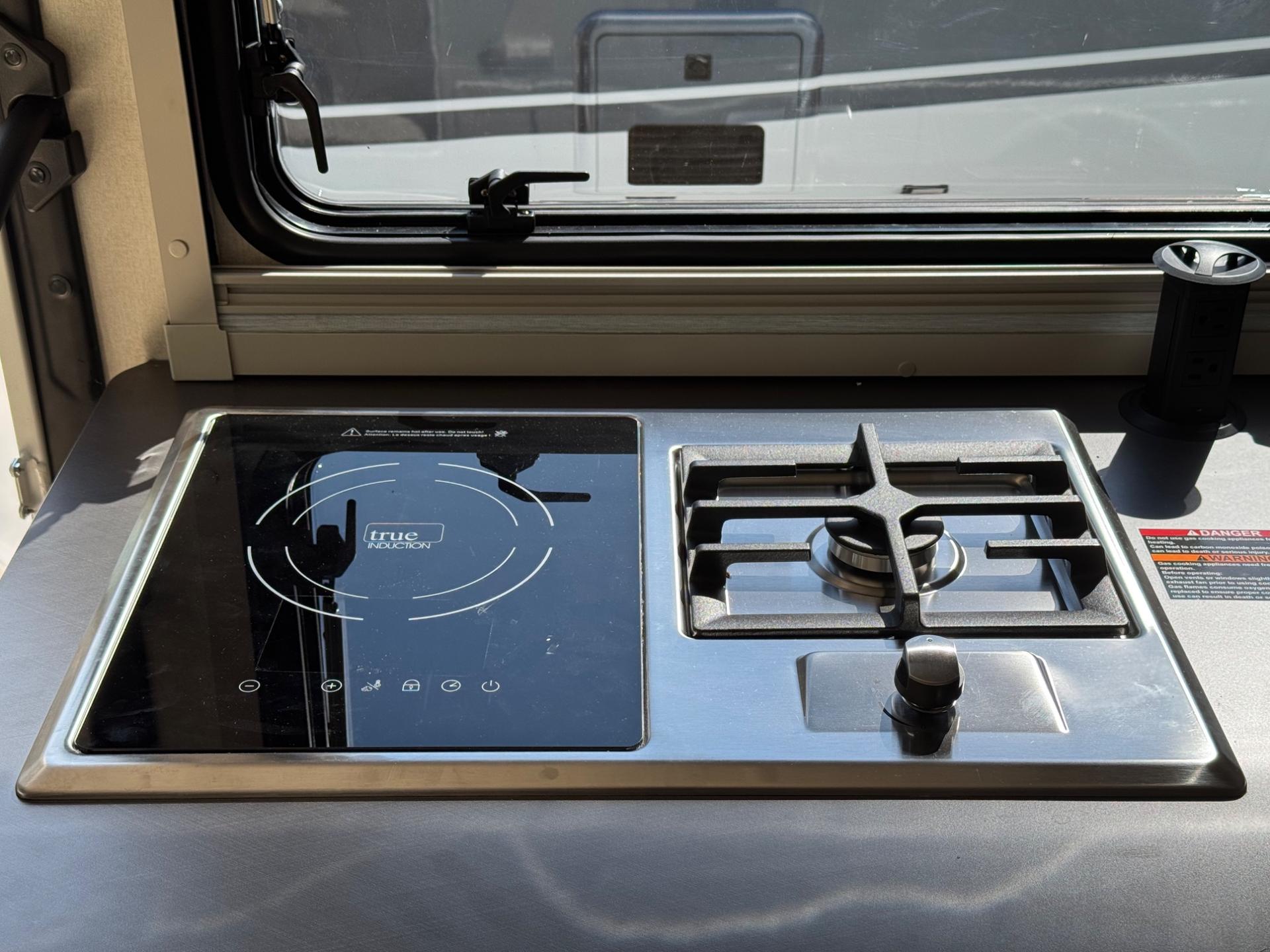 2026 Winnebago 2026 Winnebago View - thumbnail 10