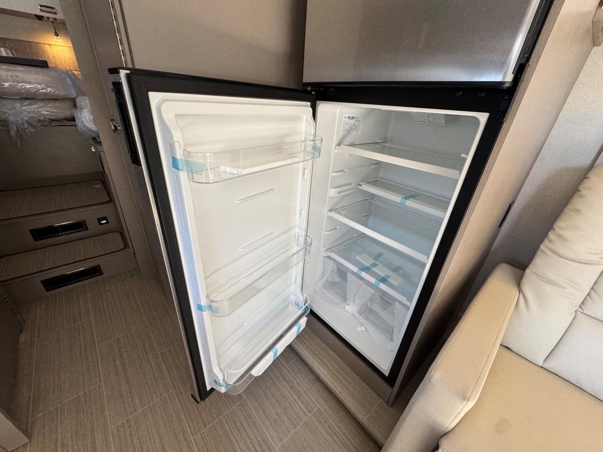 2026 Winnebago 2026 Winnebago View - thumbnail 15