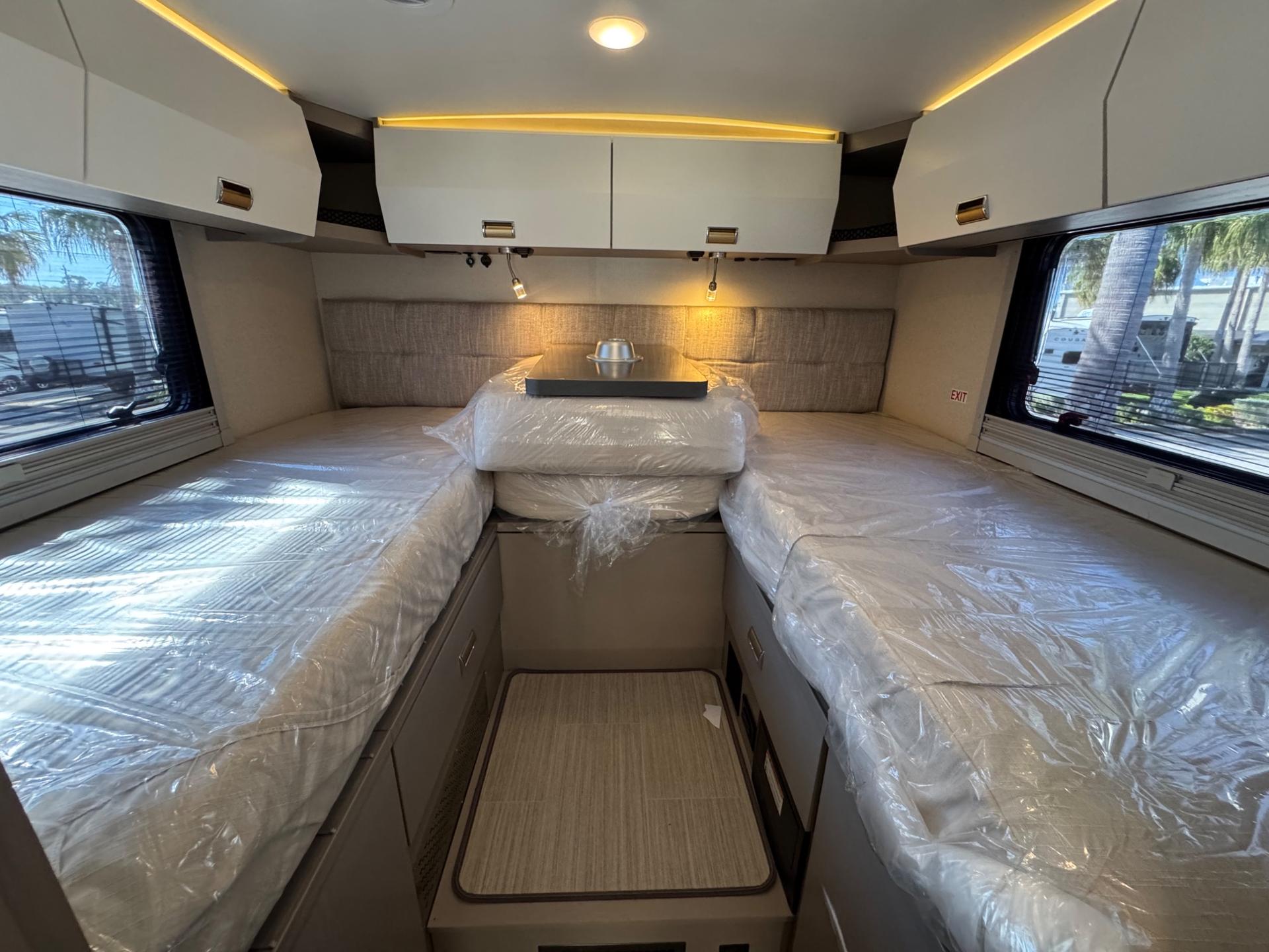 2026 Winnebago 2026 Winnebago View - thumbnail 16