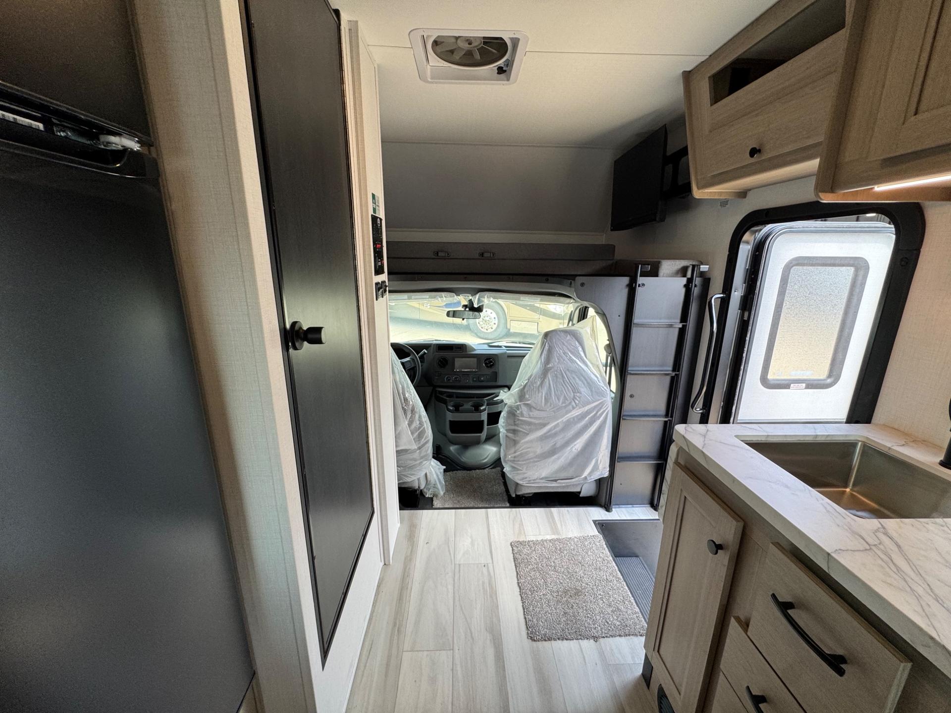 2026 Forest River 2026 Forest River Forester - thumbnail 8