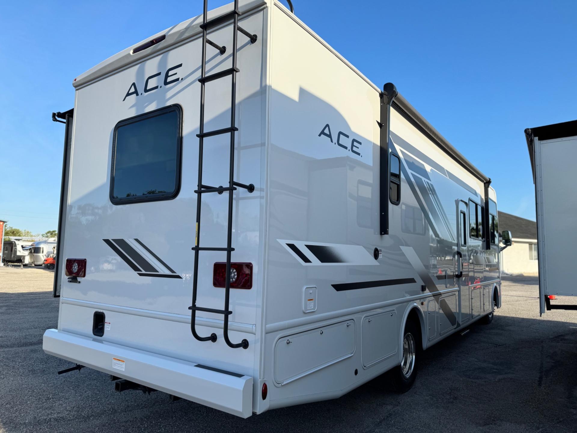 2026 Thor Motor Coach 2026 Thor Motor Coach A.C.E. - thumbnail 5