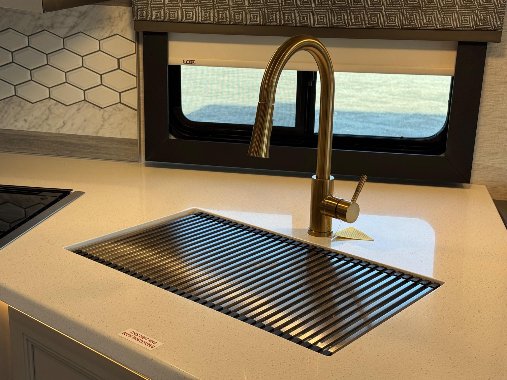 2026 Thor Motor Coach 2026 Thor Motor Coach A.C.E. - thumbnail 11