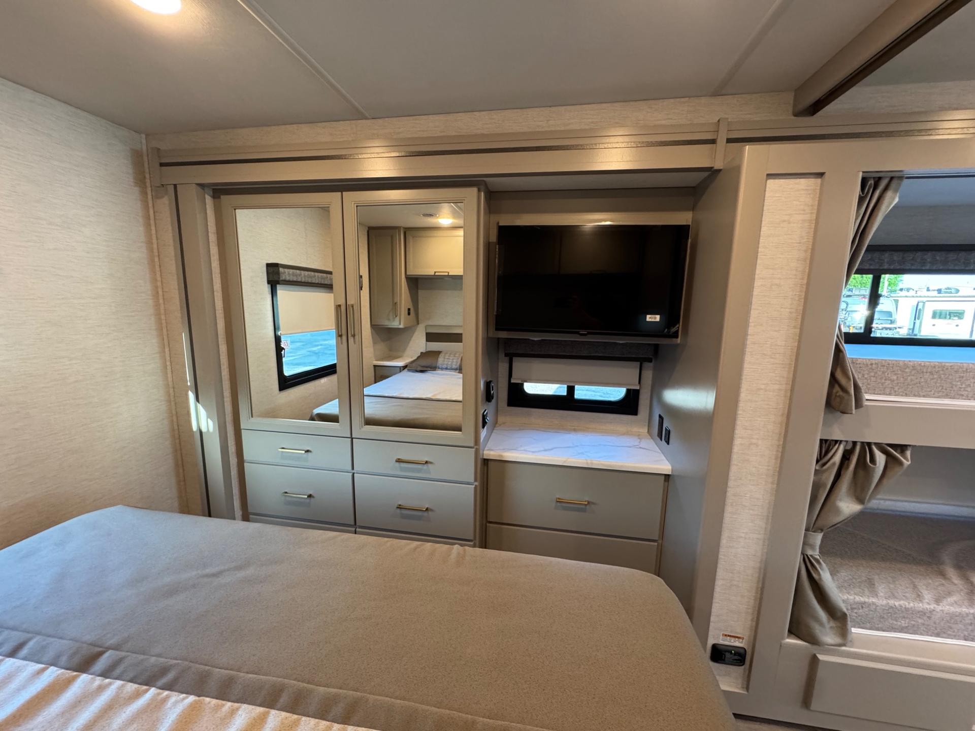 2026 Thor Motor Coach 2026 Thor Motor Coach A.C.E. - thumbnail 23