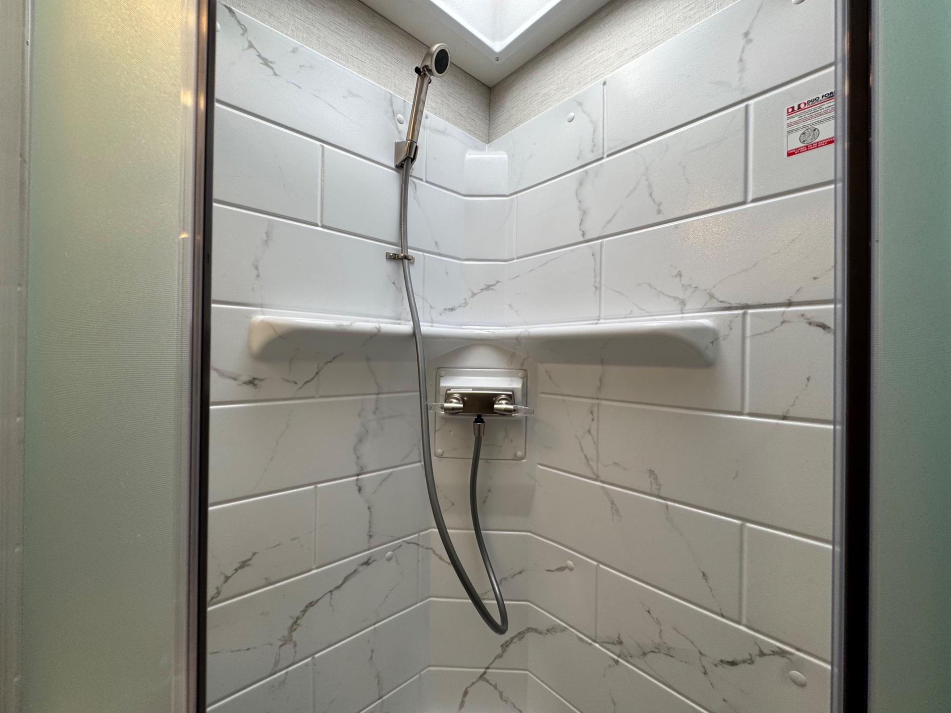 2026 Thor Motor Coach 2026 Thor Motor Coach A.C.E. - thumbnail 25