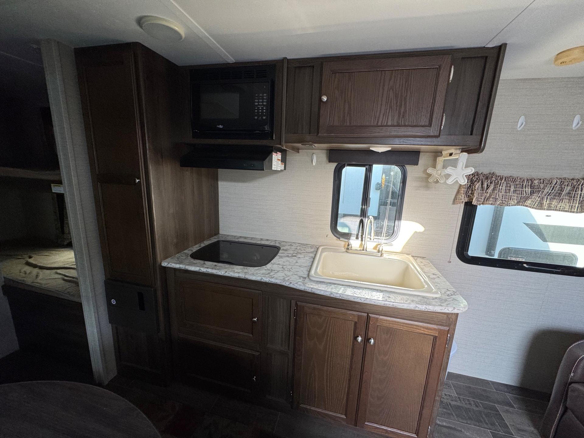 2018 Keystone RV 2018 Keystone RV Bullet - thumbnail 7