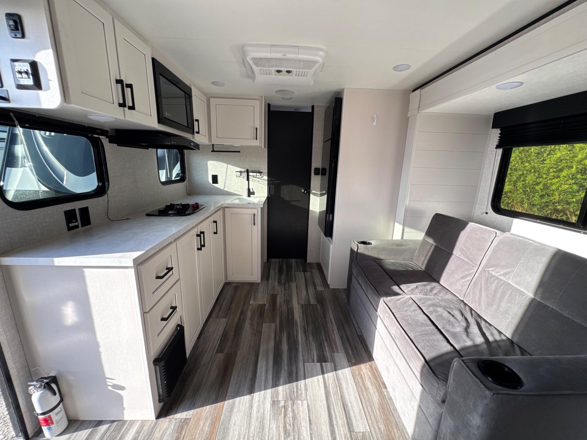 2025 Jayco 2025 Jayco Jay Flight - thumbnail 6