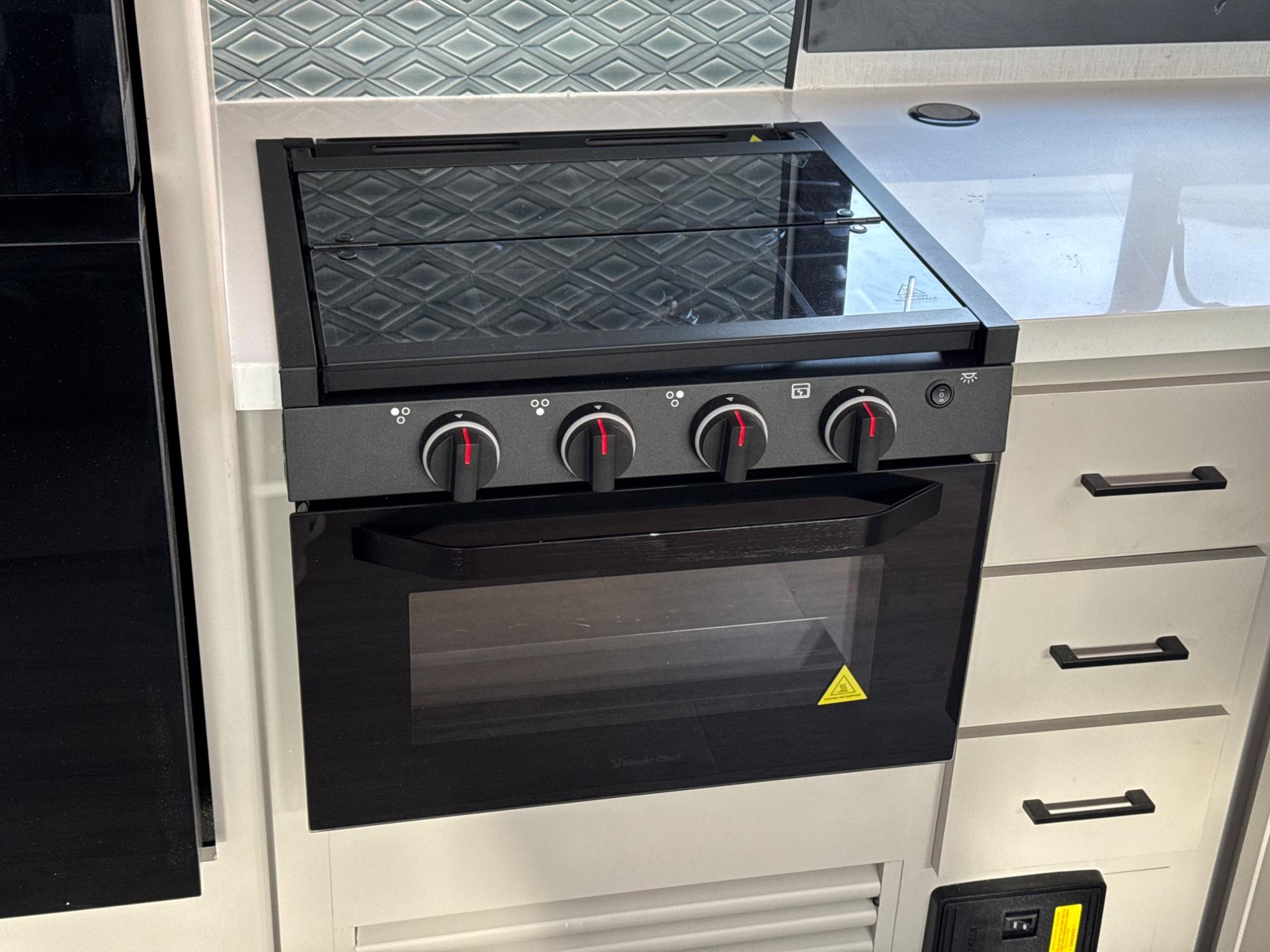 2026 Coachmen 2026 Coachmen Freedom Express Ultra Lite - thumbnail 9