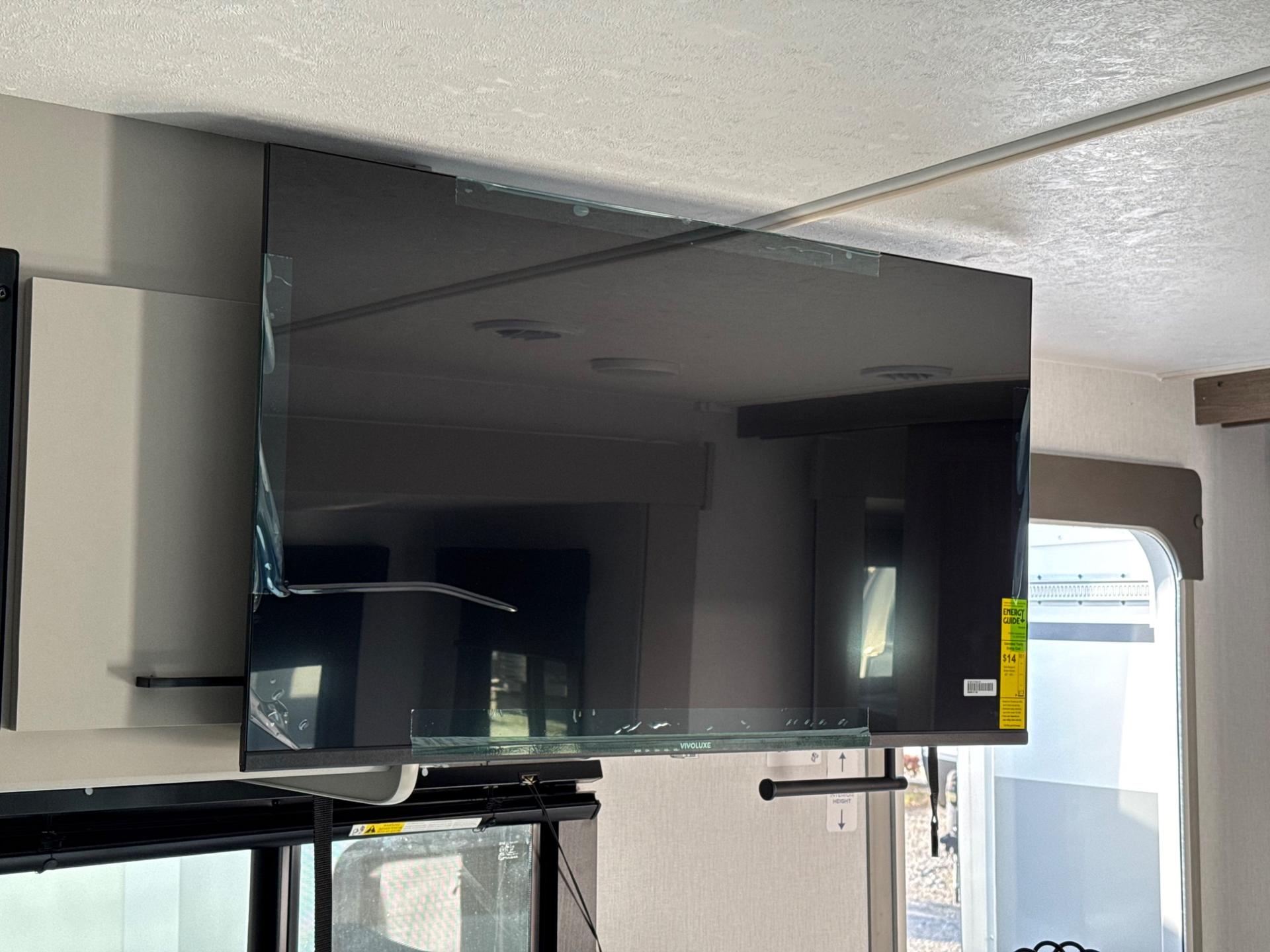 2026 Coachmen 2026 Coachmen Freedom Express Ultra Lite - thumbnail 11