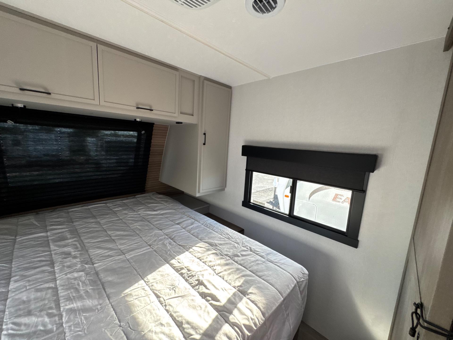 2026 Coachmen 2026 Coachmen Freedom Express Ultra Lite - thumbnail 24