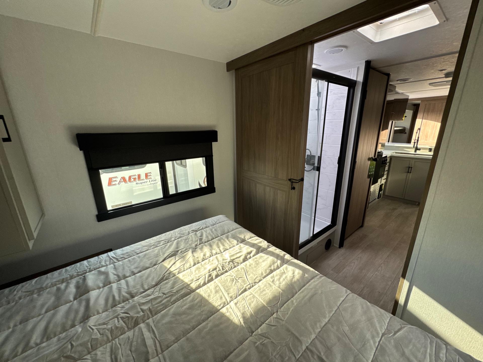 2026 Coachmen 2026 Coachmen Freedom Express Ultra Lite - thumbnail 26