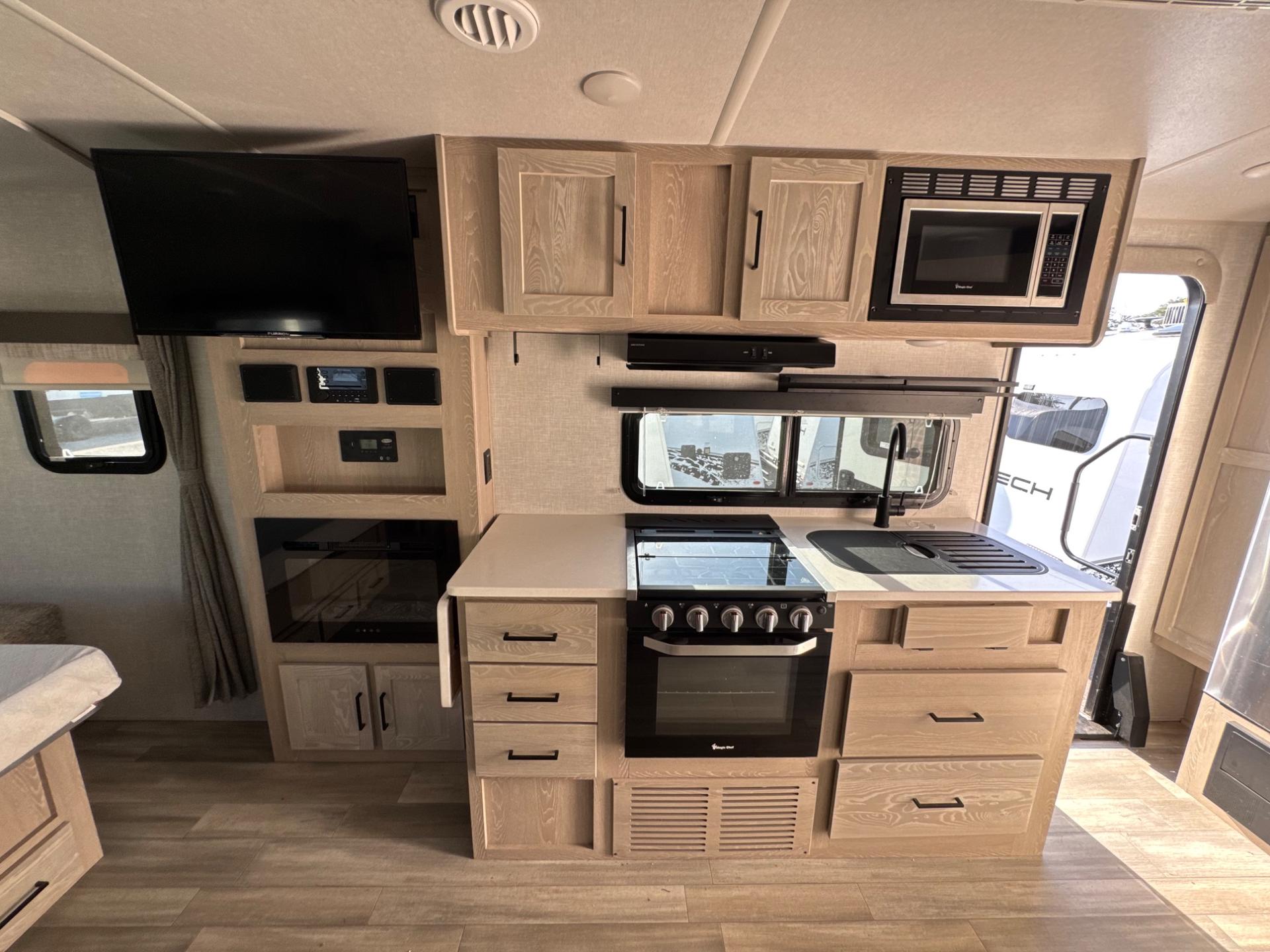 2022 Forest River 2022 Forest River Flagstaff Micro Lite - thumbnail 8