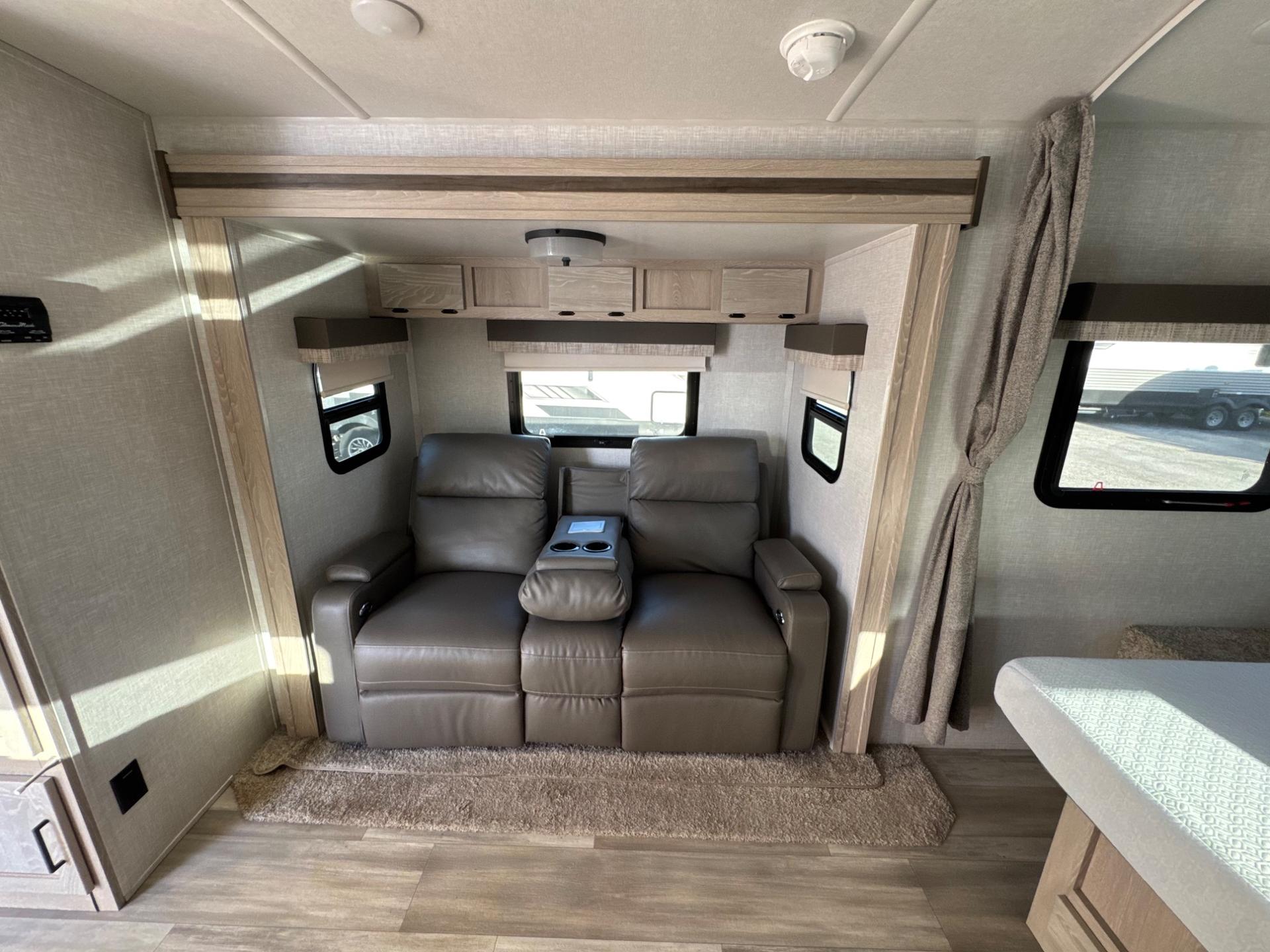 2022 Forest River 2022 Forest River Flagstaff Micro Lite - thumbnail 16