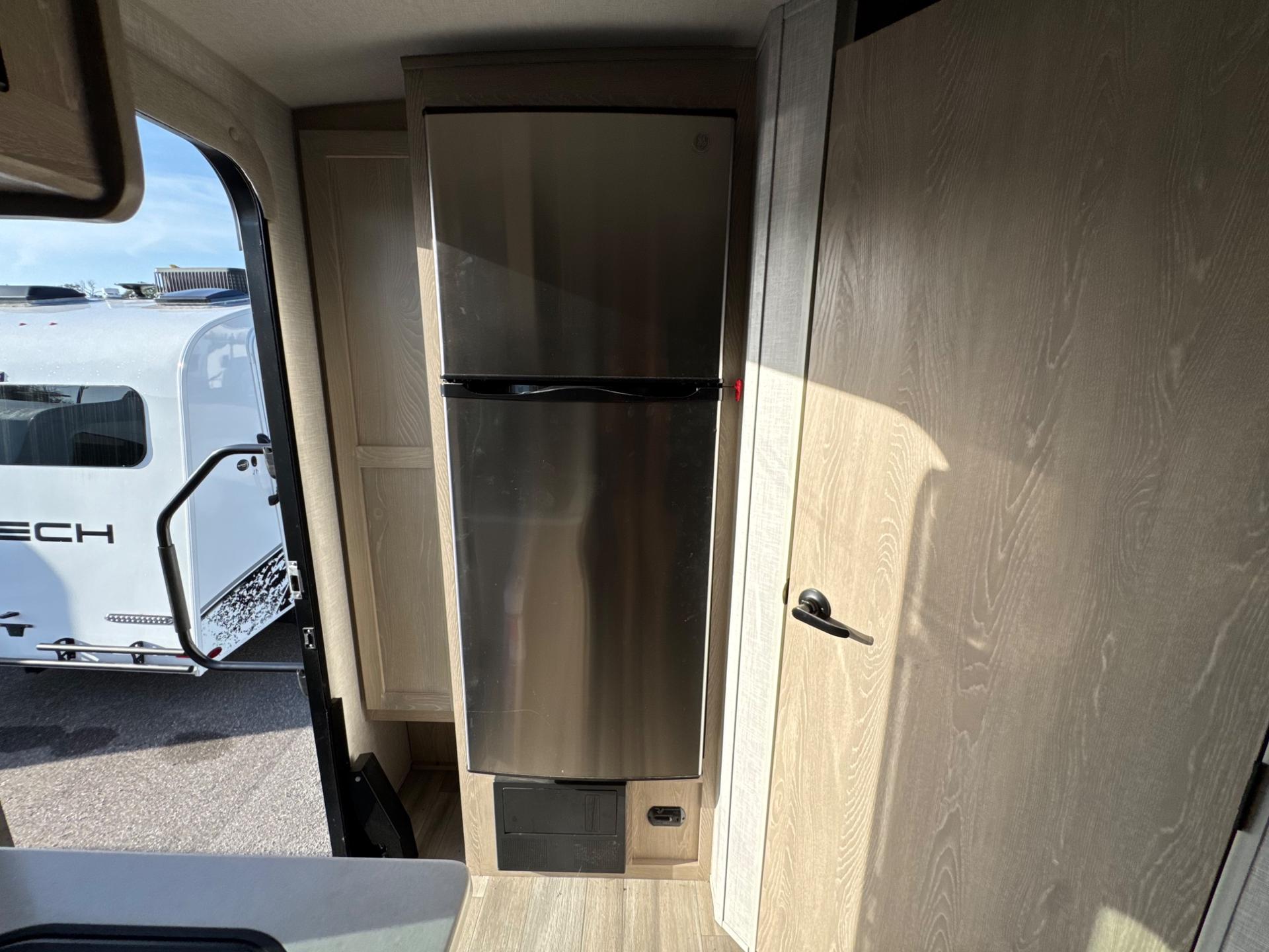 2022 Forest River 2022 Forest River Flagstaff Micro Lite - thumbnail 17