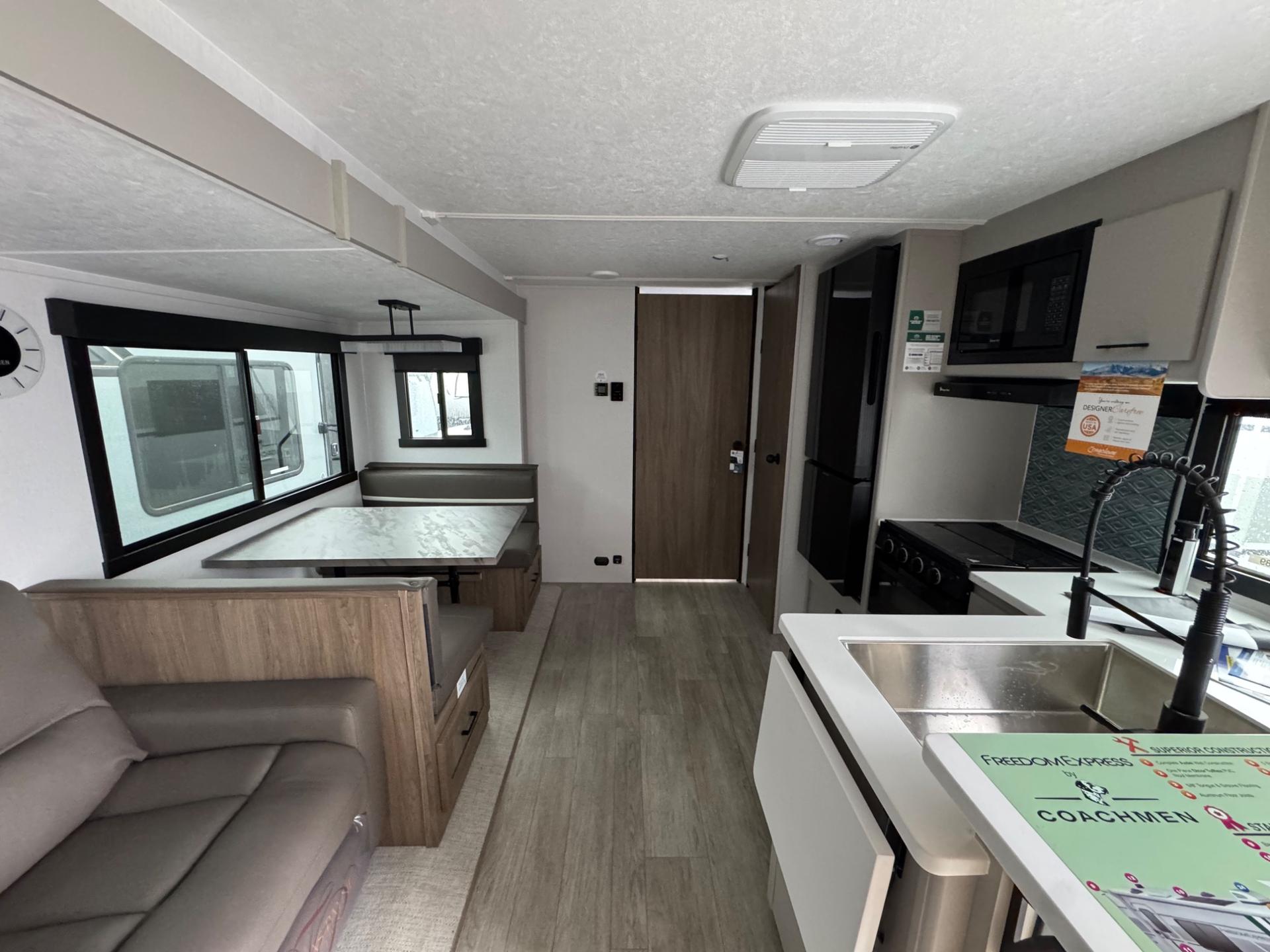 2026 Coachmen 2026 Coachmen Freedom Express Ultra Lite - thumbnail 7