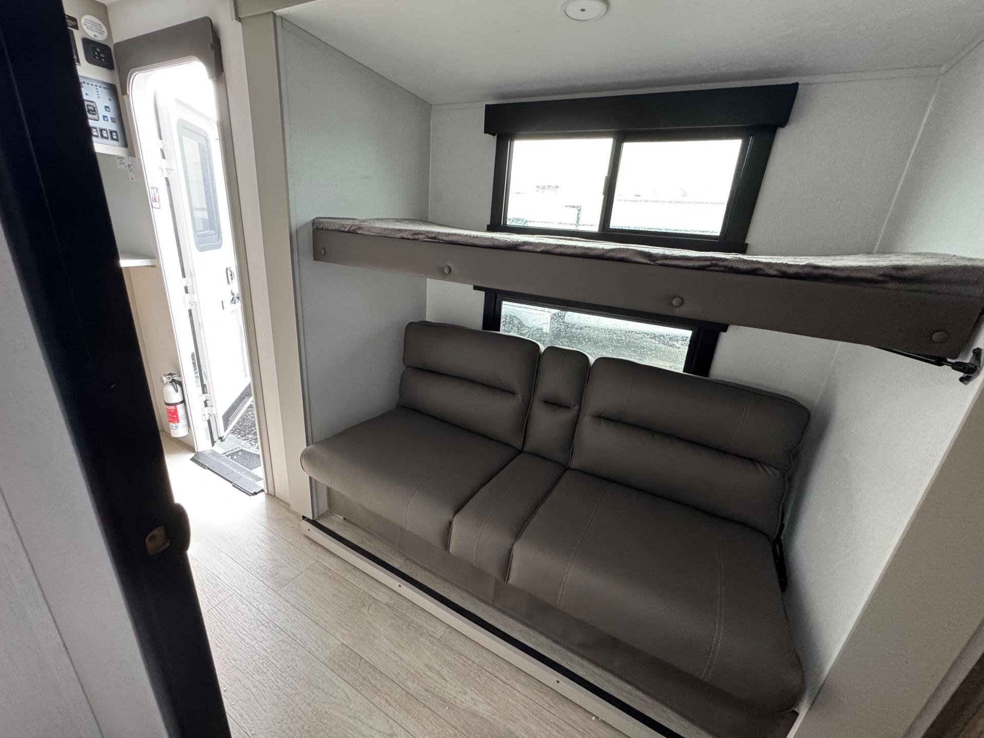 2026 Coachmen 2026 Coachmen Freedom Express Ultra Lite - thumbnail 20