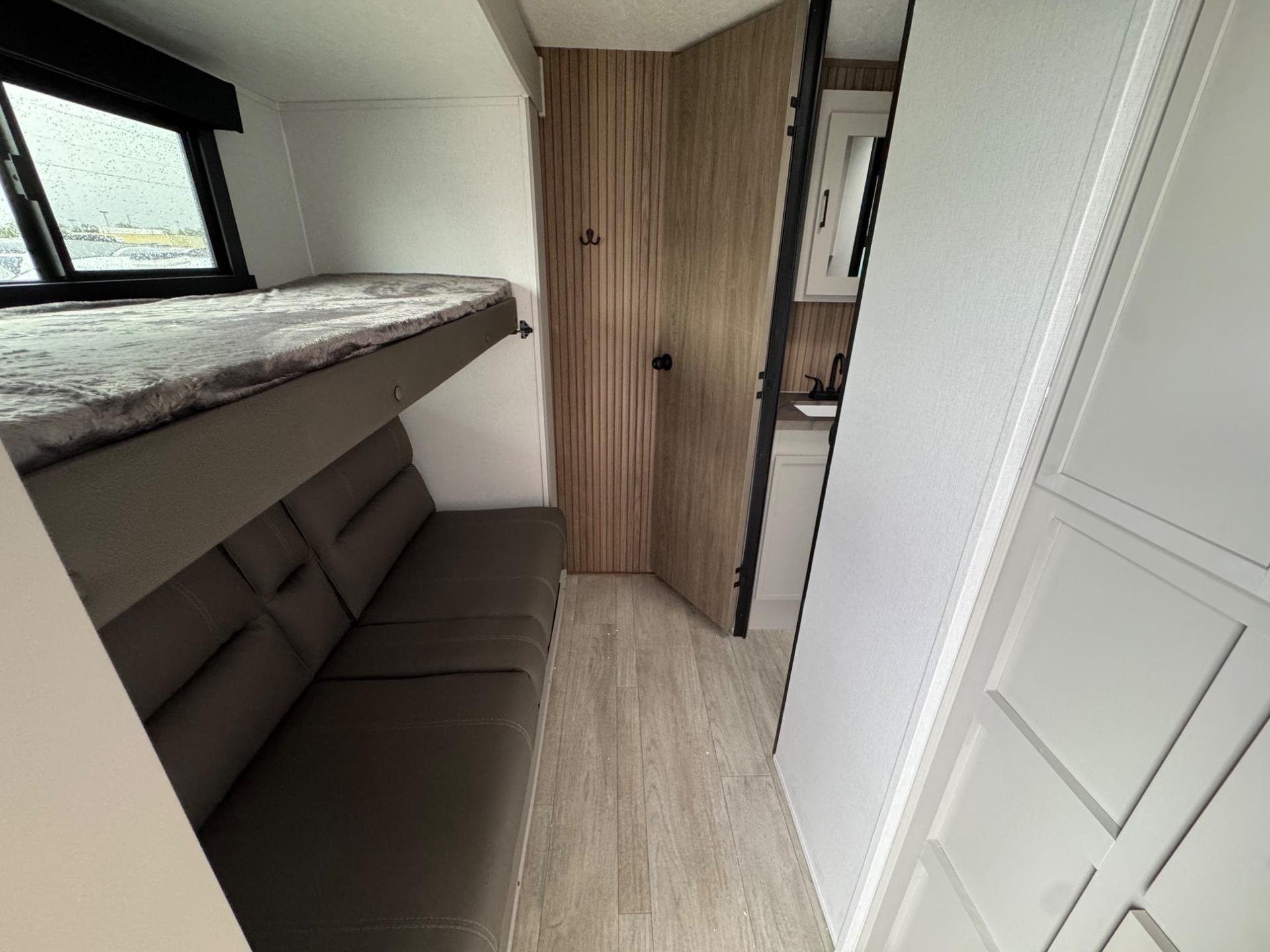 2026 Coachmen 2026 Coachmen Freedom Express Ultra Lite - thumbnail 21