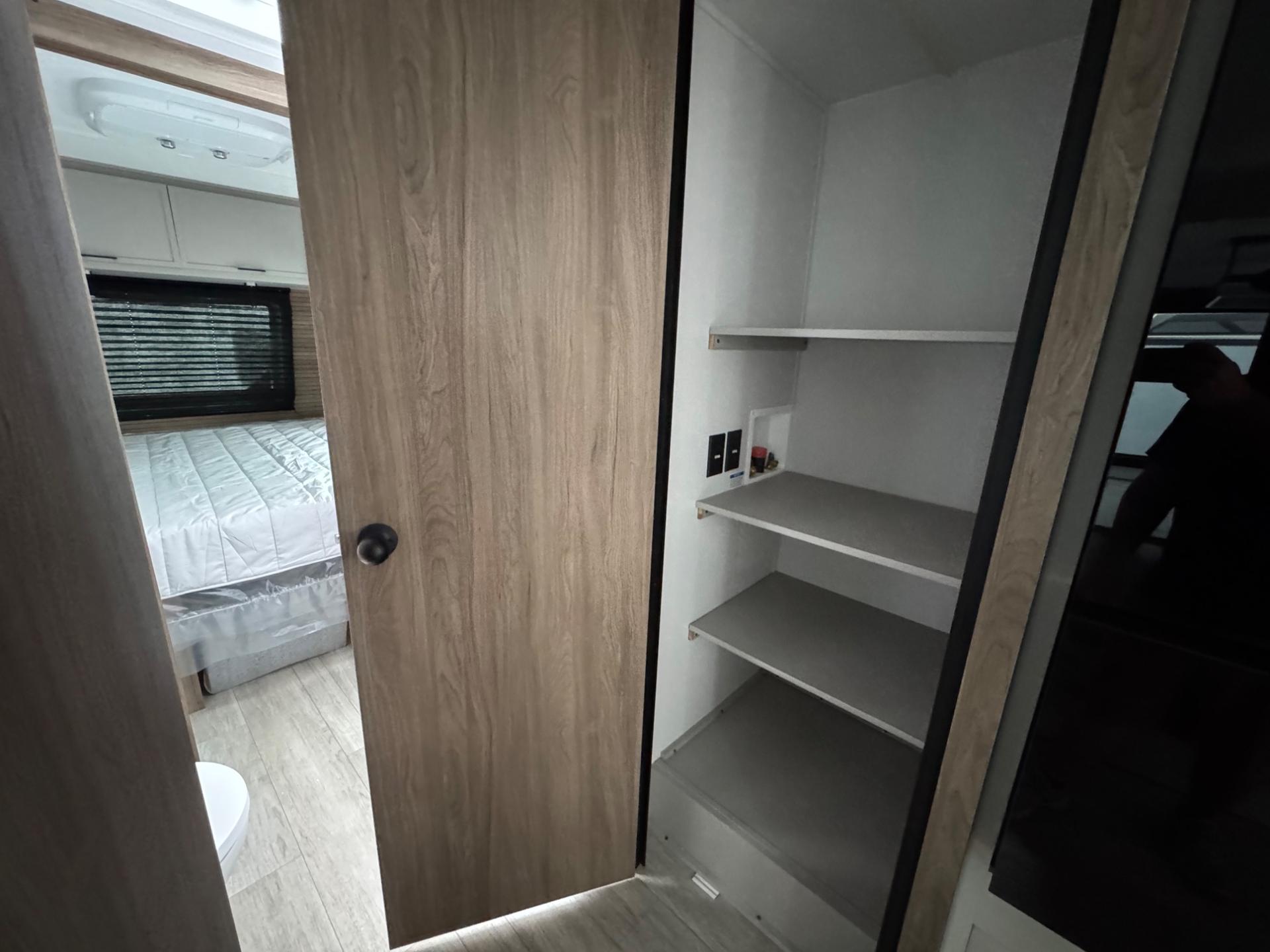 2026 Coachmen 2026 Coachmen Freedom Express Ultra Lite - thumbnail 29