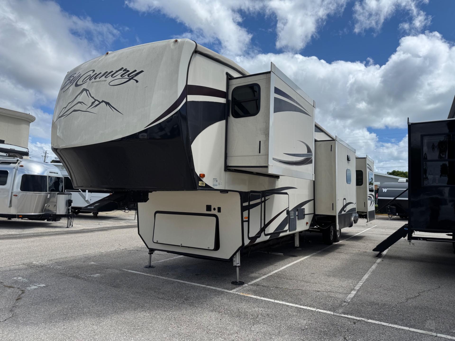 2018 Heartland 2018 Heartland Big Country - thumbnail 2