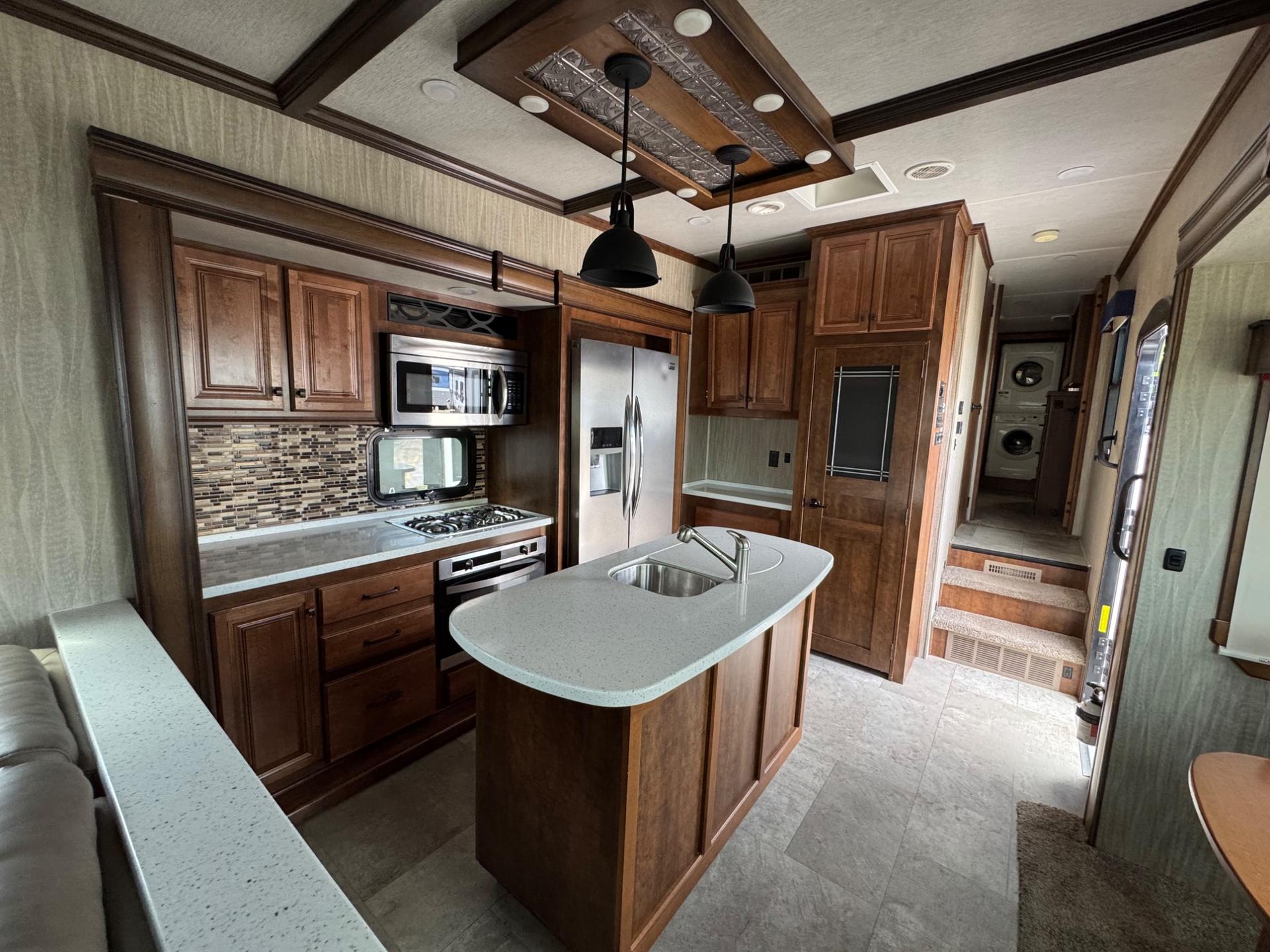 2018 Heartland 2018 Heartland Big Country - thumbnail 7