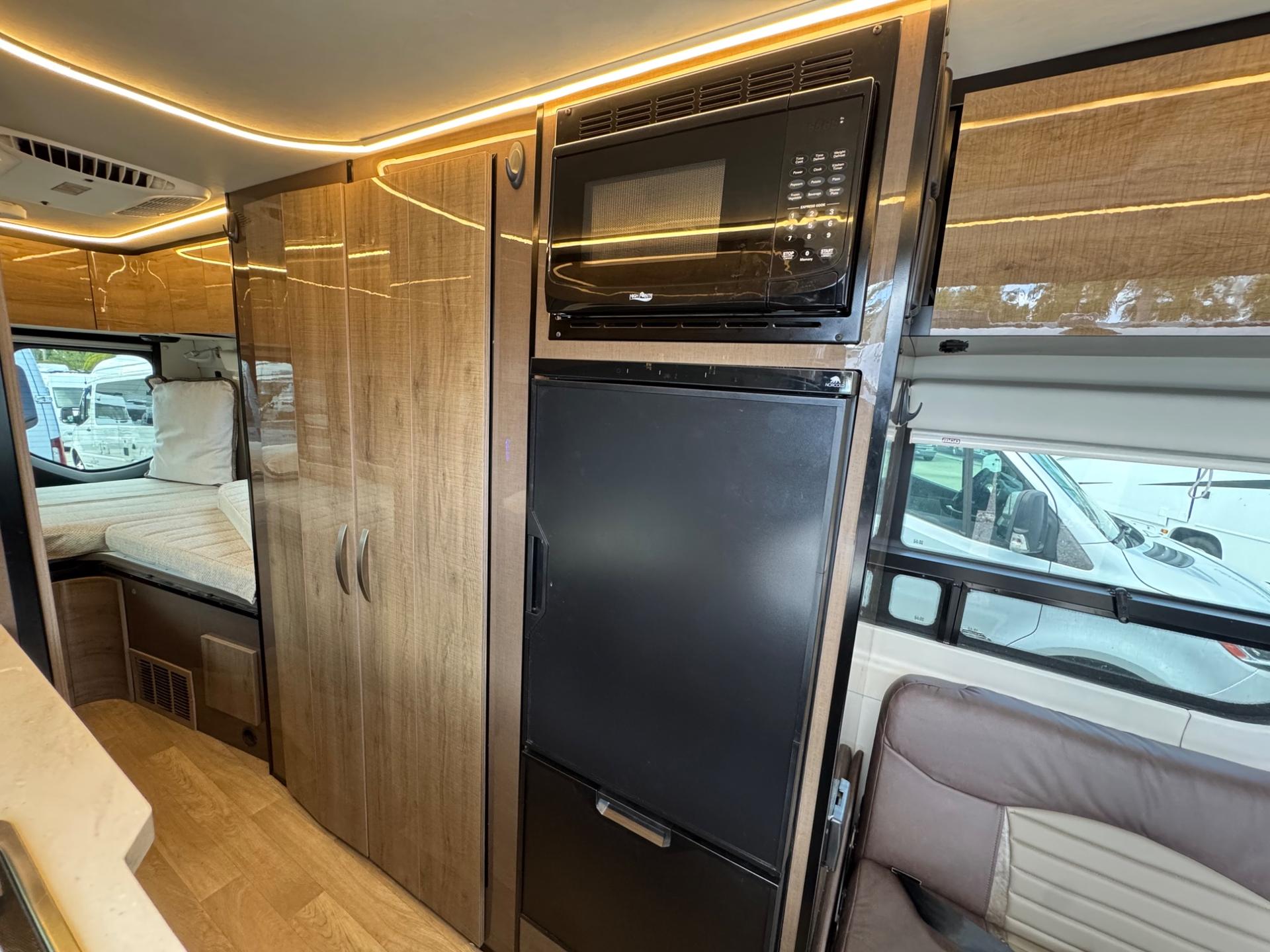 2023 Winnebago 2023 Winnebago Era - thumbnail 11