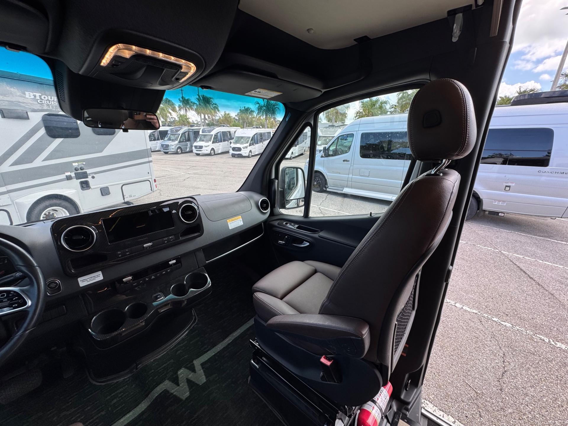 2023 Winnebago 2023 Winnebago Era - thumbnail 22