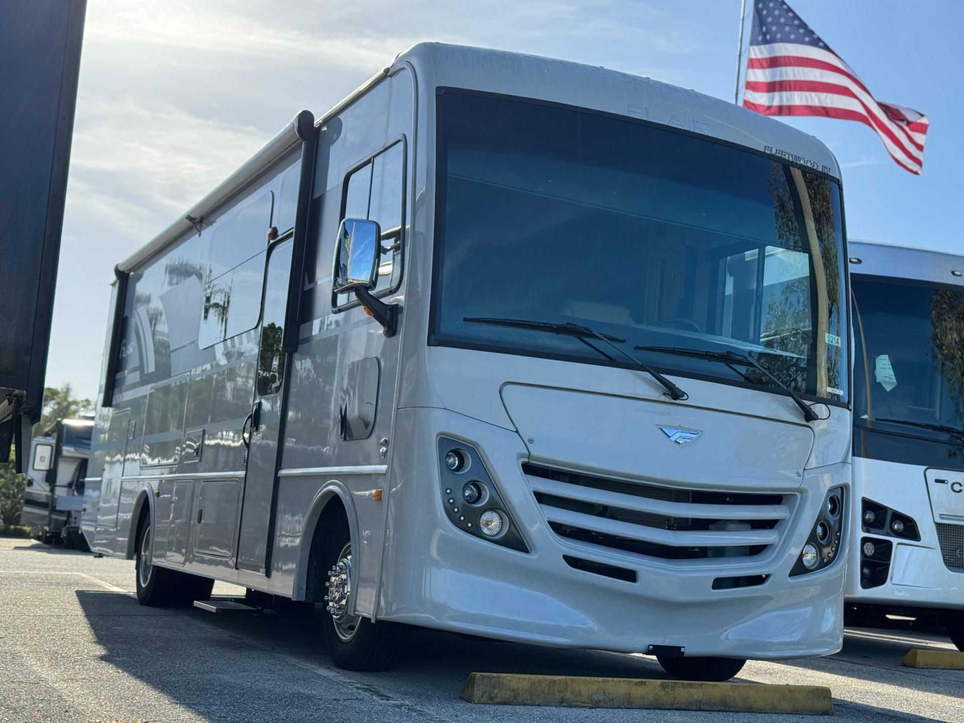2025 FLEETWOOD FLAIR 29M
