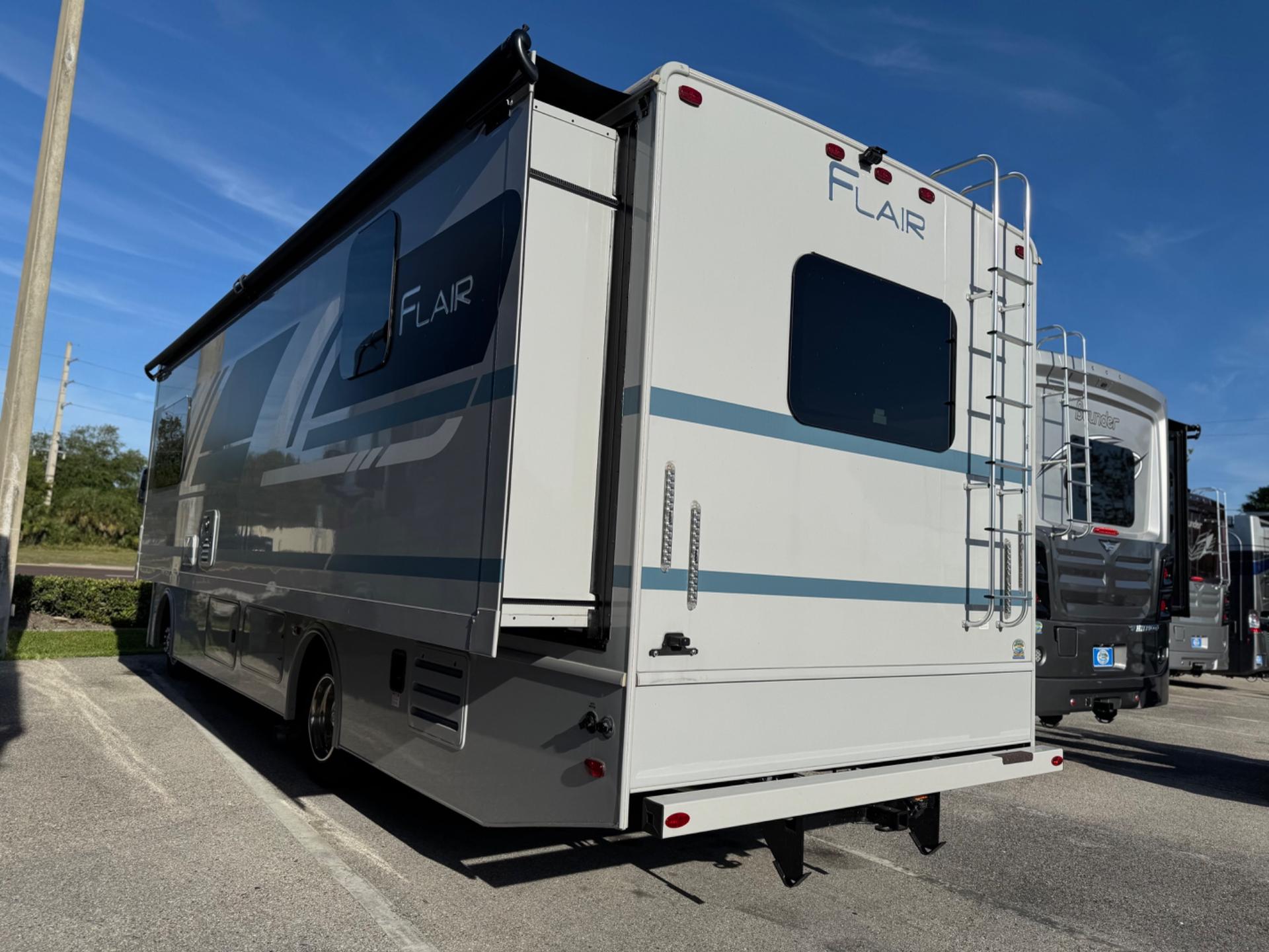 2025 FLEETWOOD 2025 FLEETWOOD FLAIR - thumbnail 3