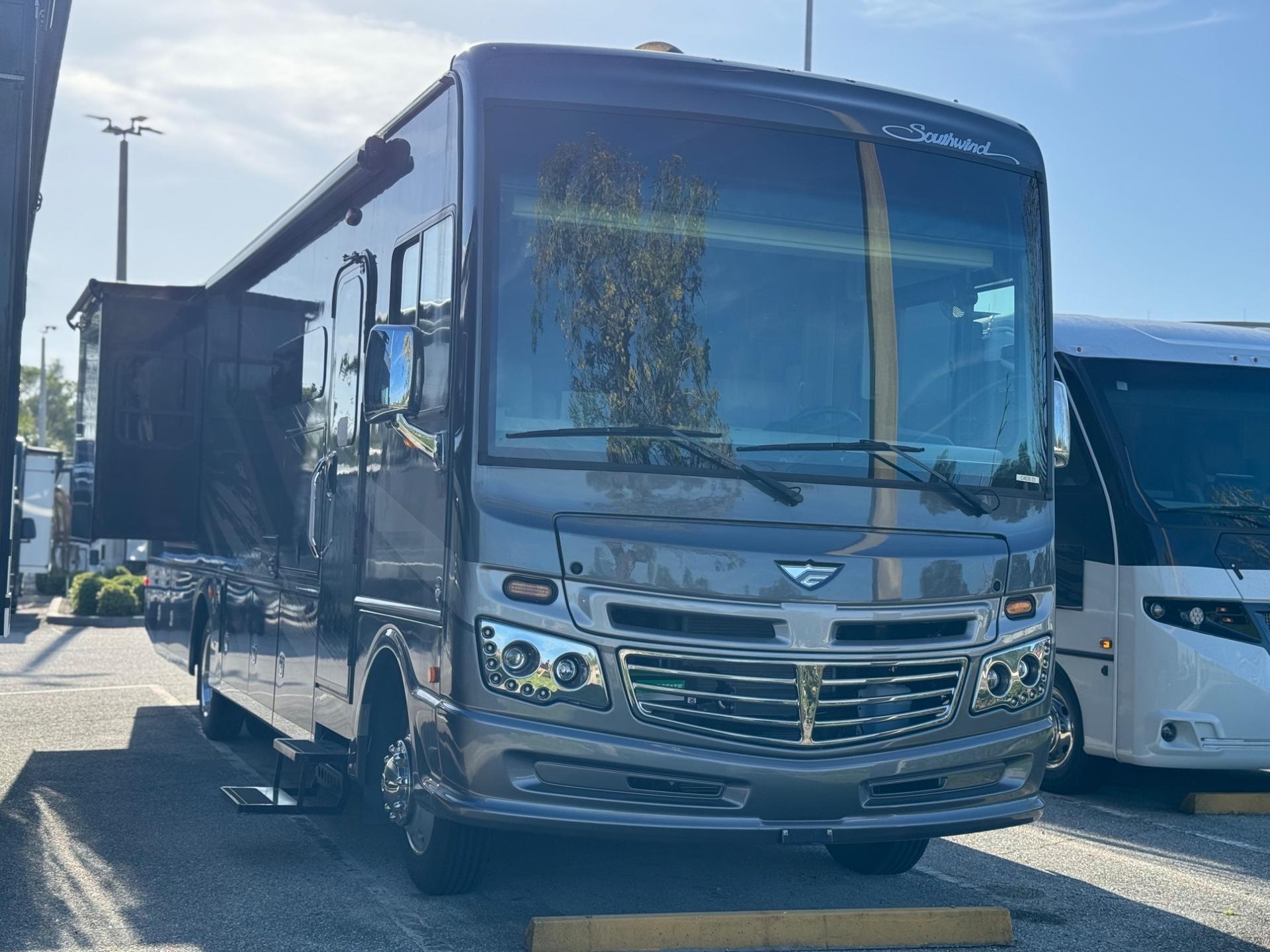 2023 FLEETWOOD RV SOUTHWIND 35K