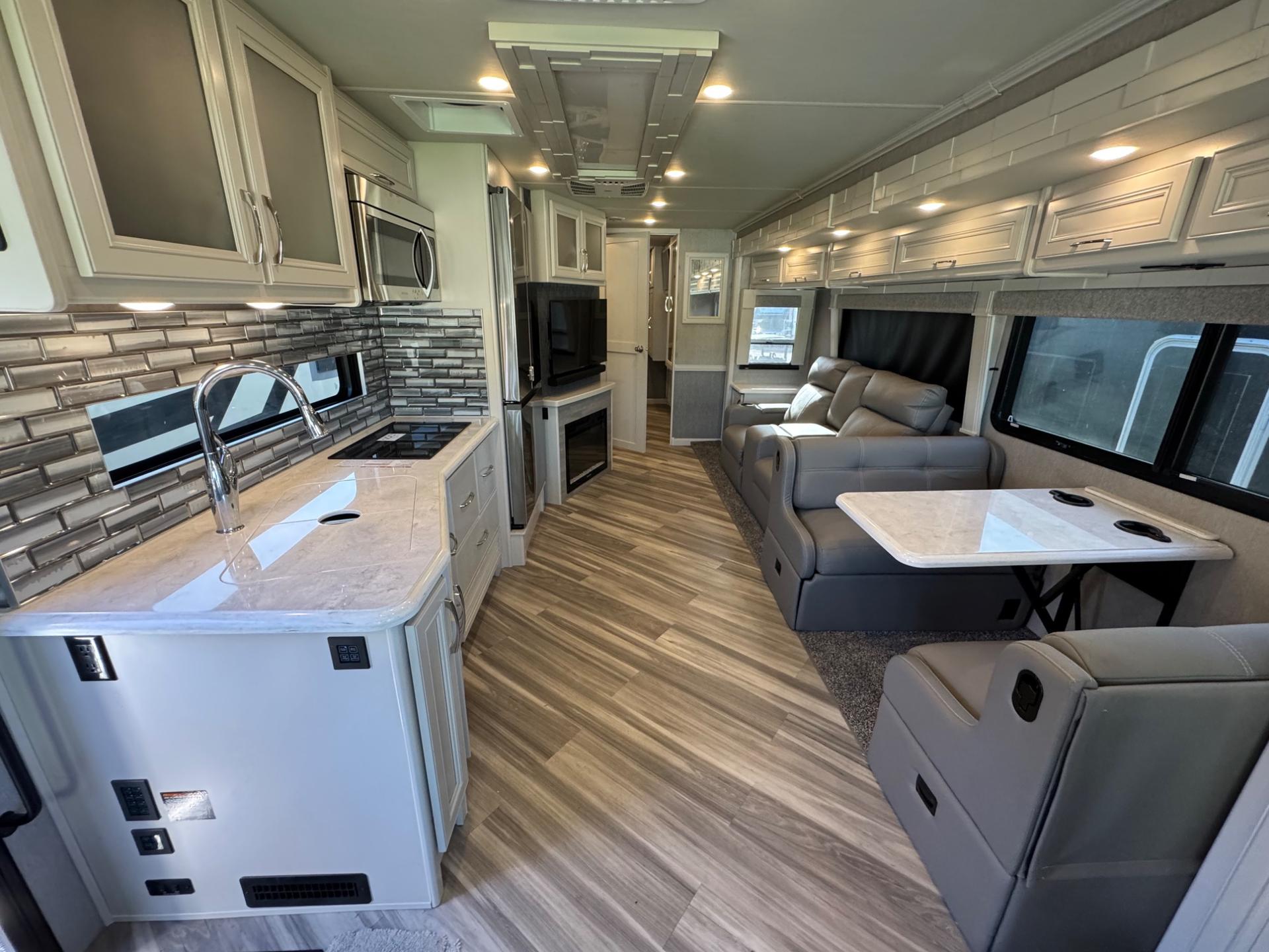 2023 FLEETWOOD RV 2023 FLEETWOOD RV SOUTHWIND - thumbnail 6